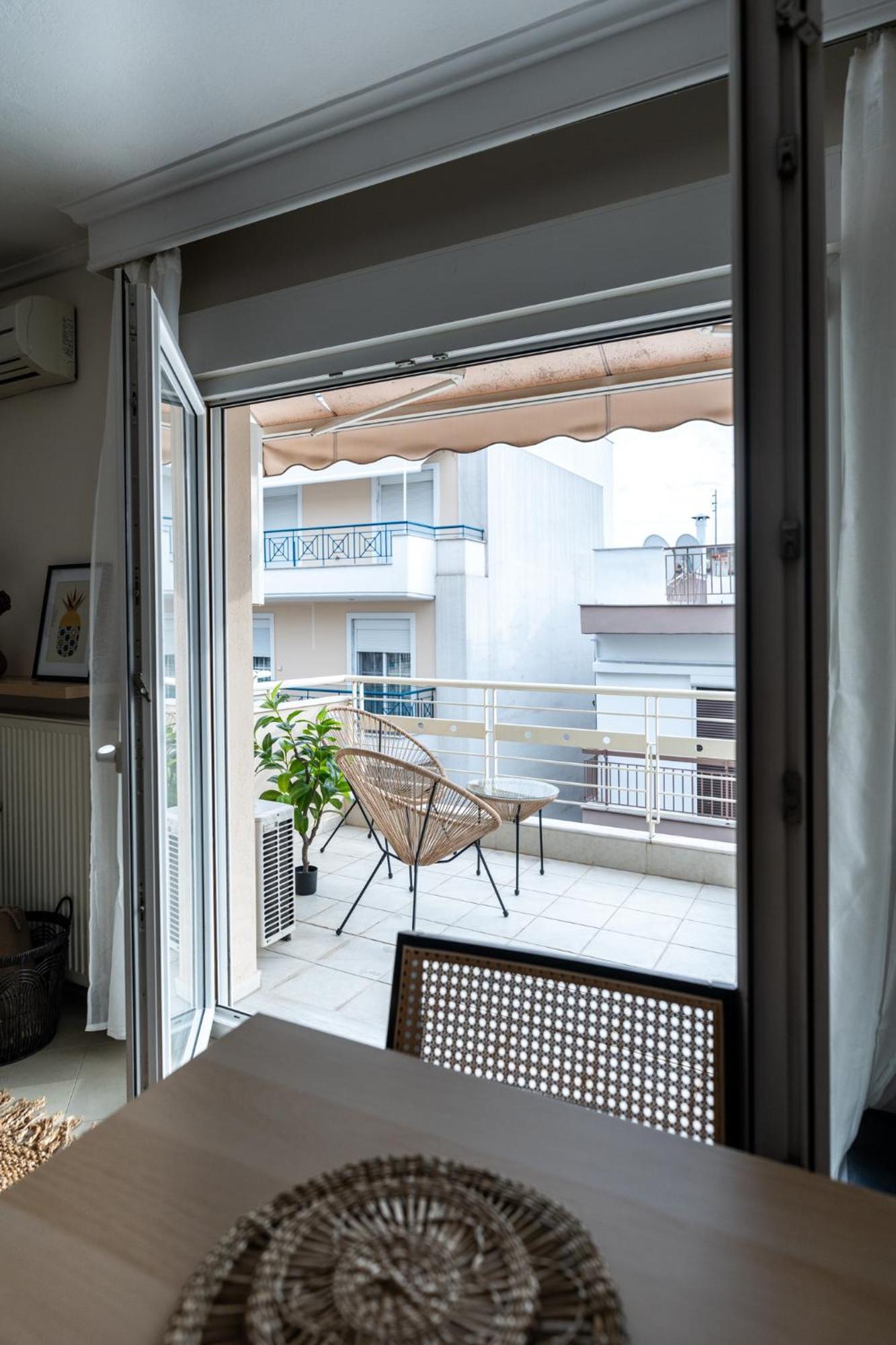 Pomegranate Luxury Penthouse Maisonette With Beautiful Terrace & Free Parking By Binobi ! *
