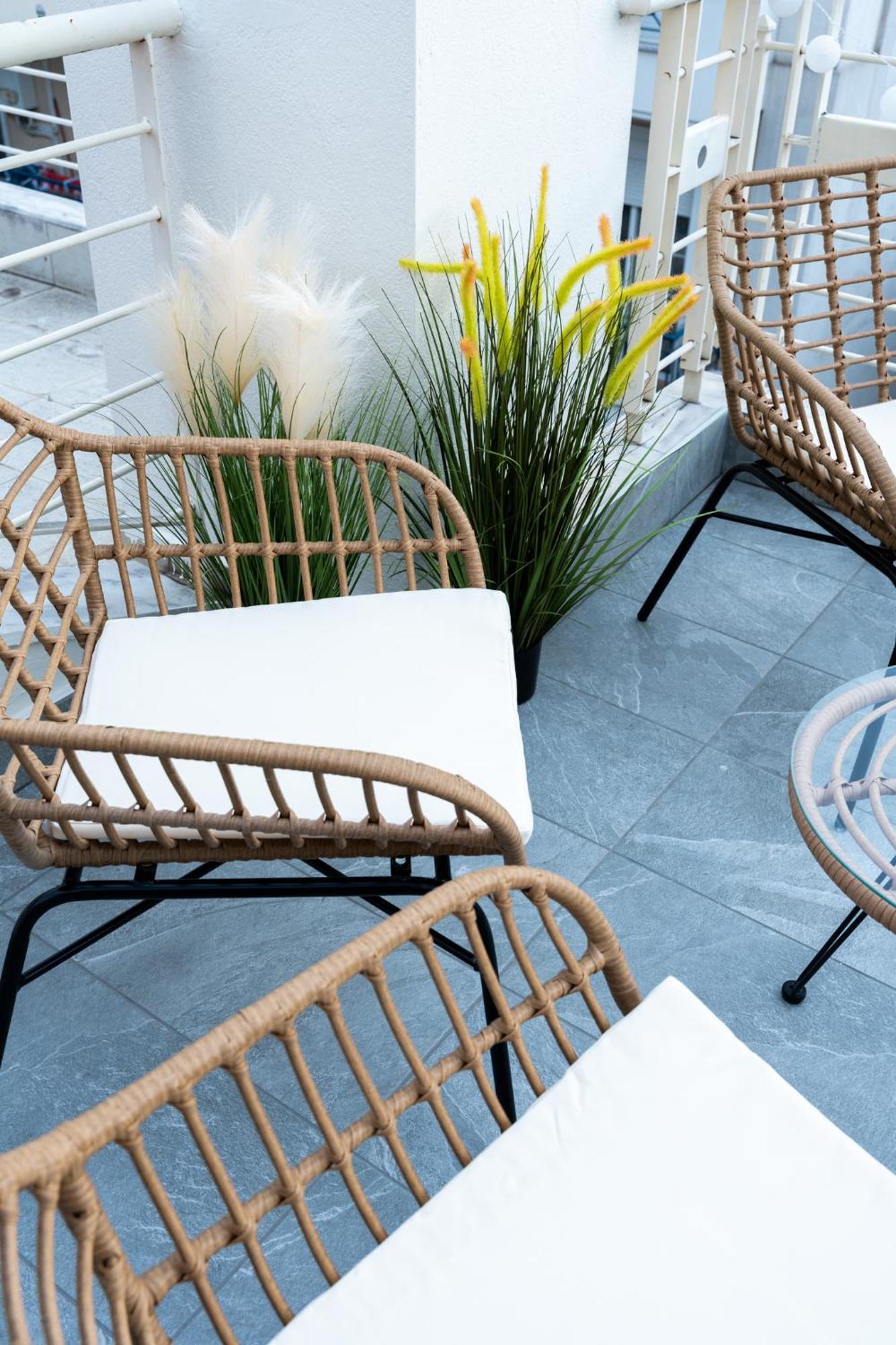 Apartment Pomegranate Luxury Penthouse Maisonette With Beautiful Terrace & Free Parking By Binobi ! *