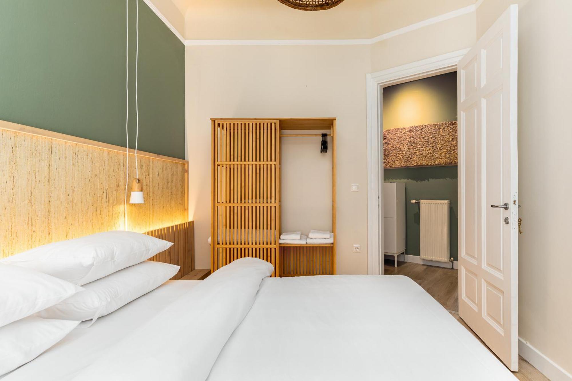 Margarita By Halu!, 3-bd Tropical House Thessaloniki