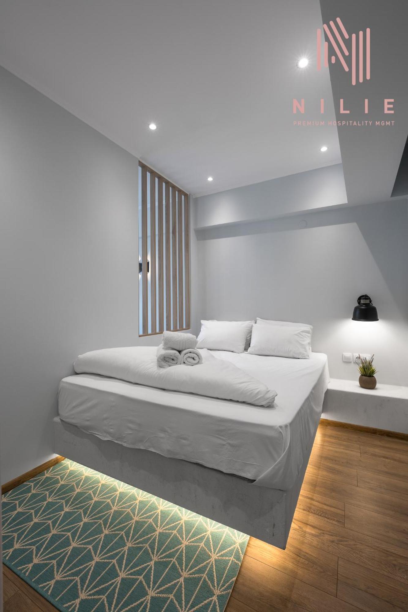 Next Door, Nilie Hospitality Mgmt Căn hộ