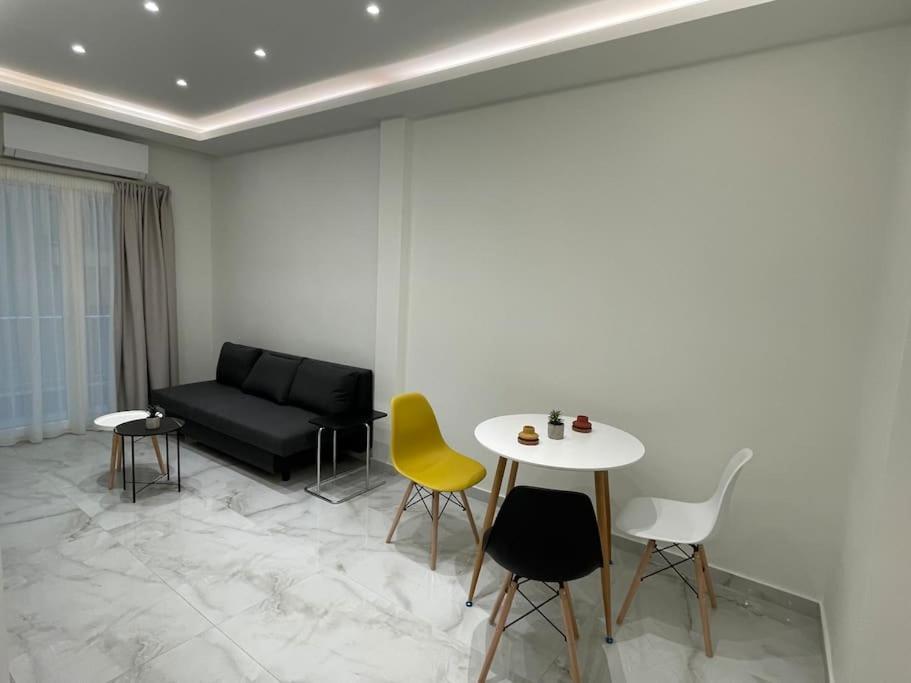 Apartment Luxury Next To Agias Sofias Thessaloniki