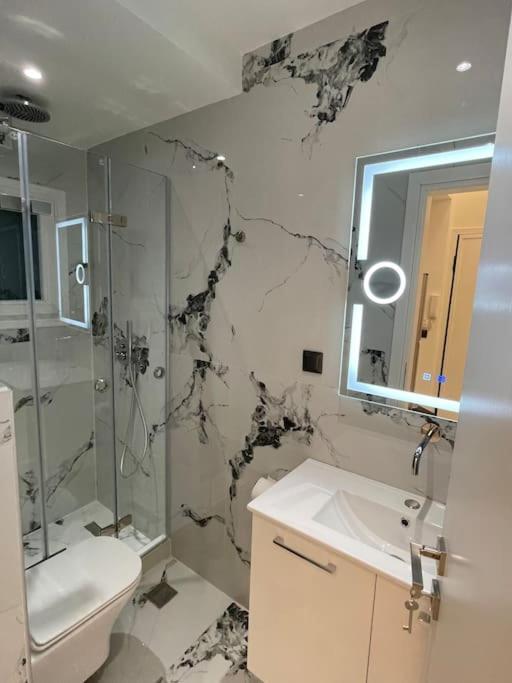 Luxury Next To Agias Sofias
