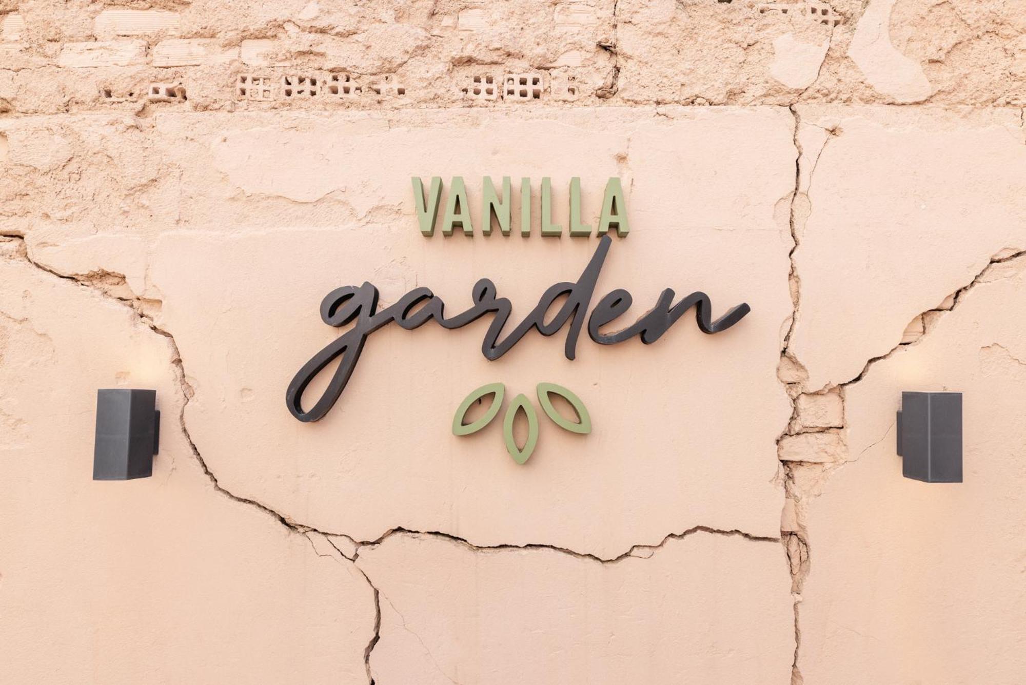Vanilla Boutique *