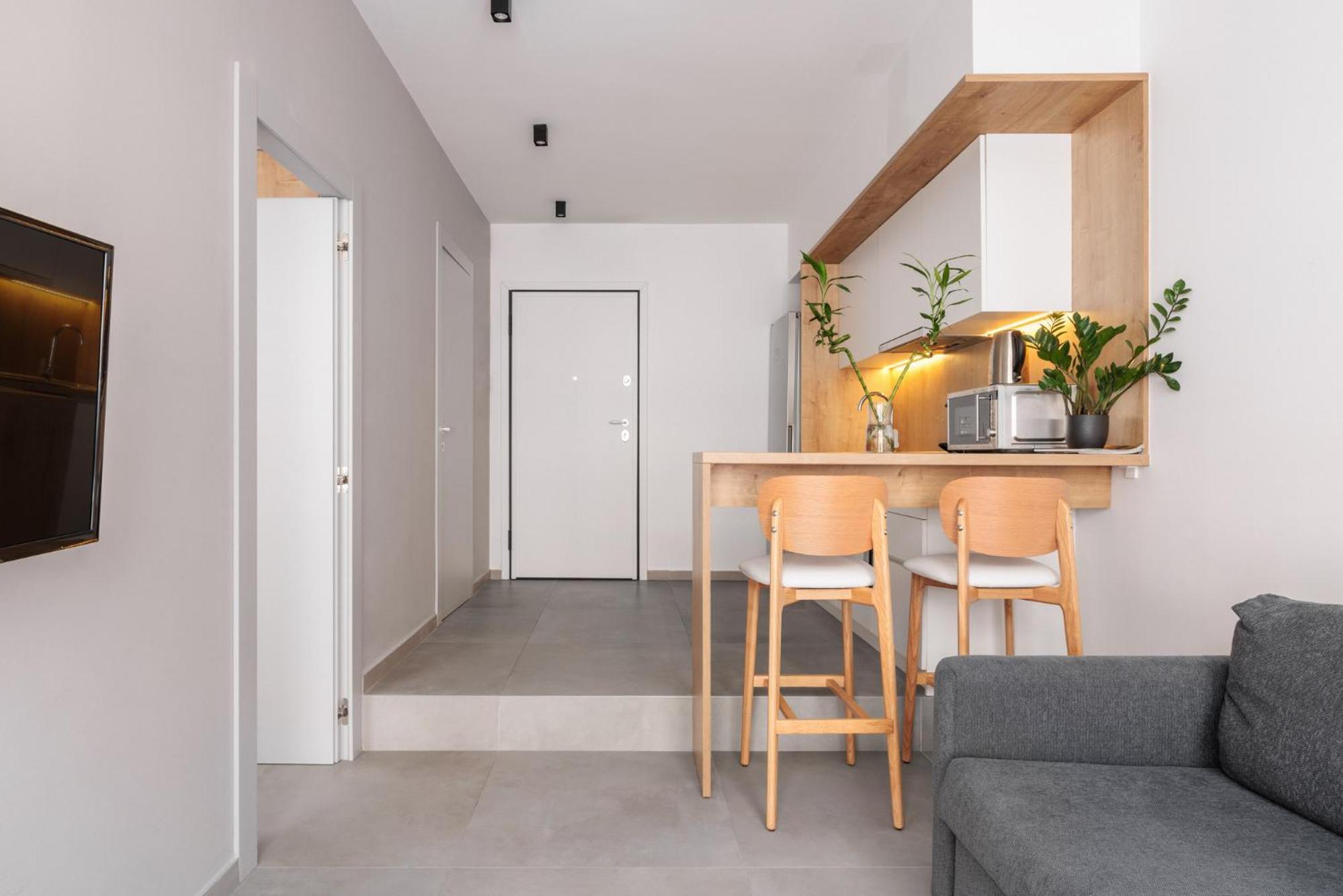 Skg Cityscape Metropolis Apartment