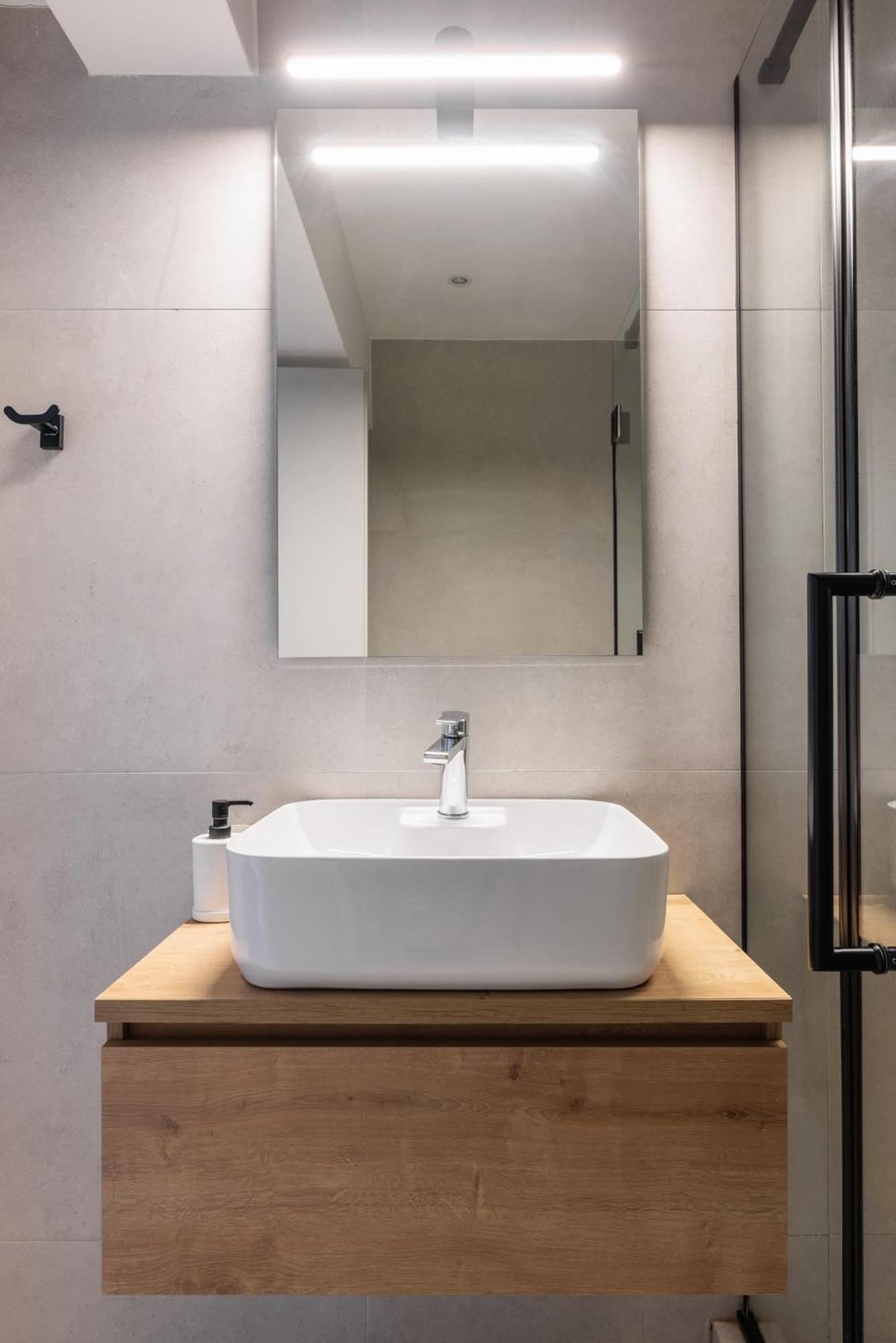 Skg Cityscape Metropolis Apartment *