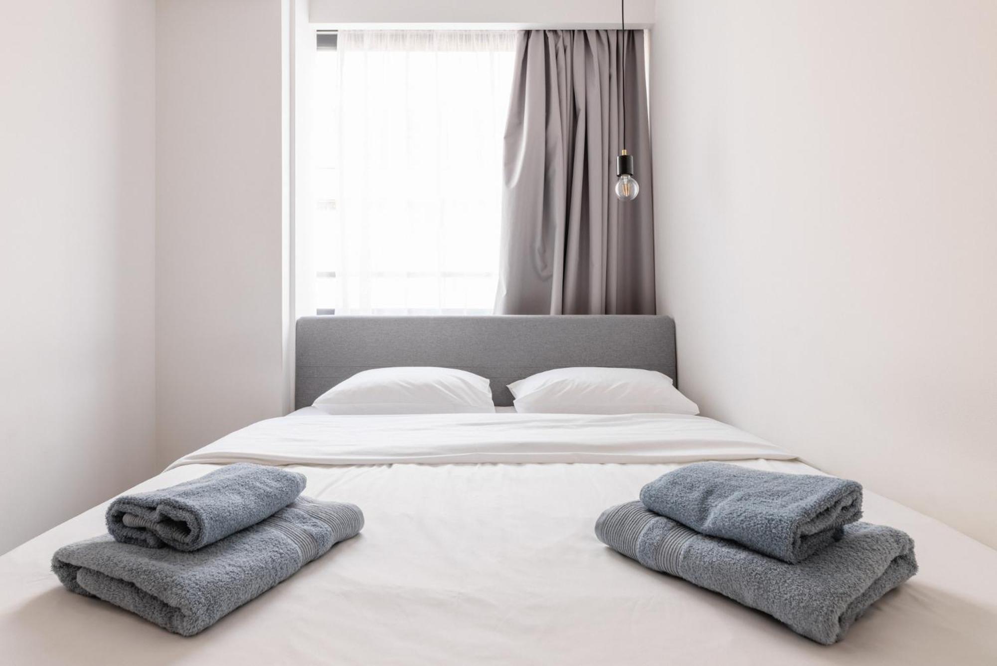 Skg Cityscape Metropolis Apartment