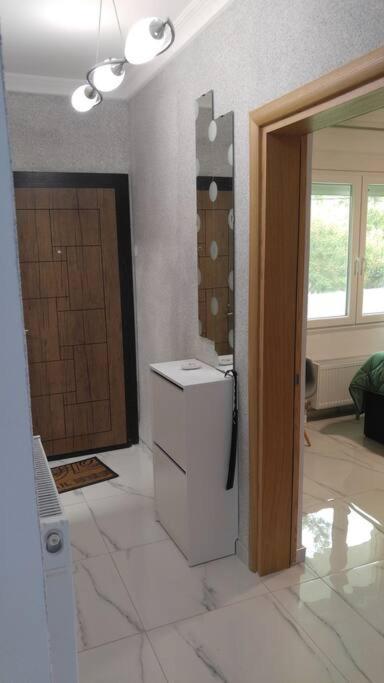 100sqm2bedrooms Free Parking Airport 10min Apartment Thessaloniki