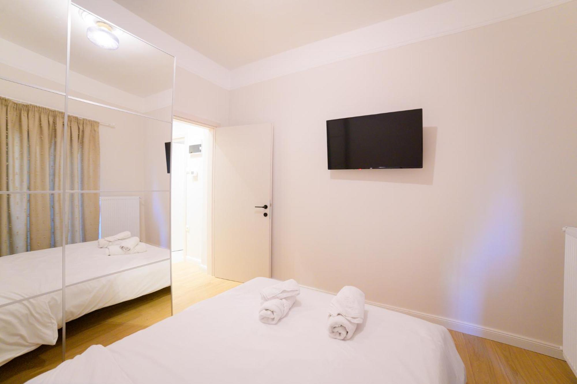 New Modern 2nd Floor Apartment Thessaloniki
