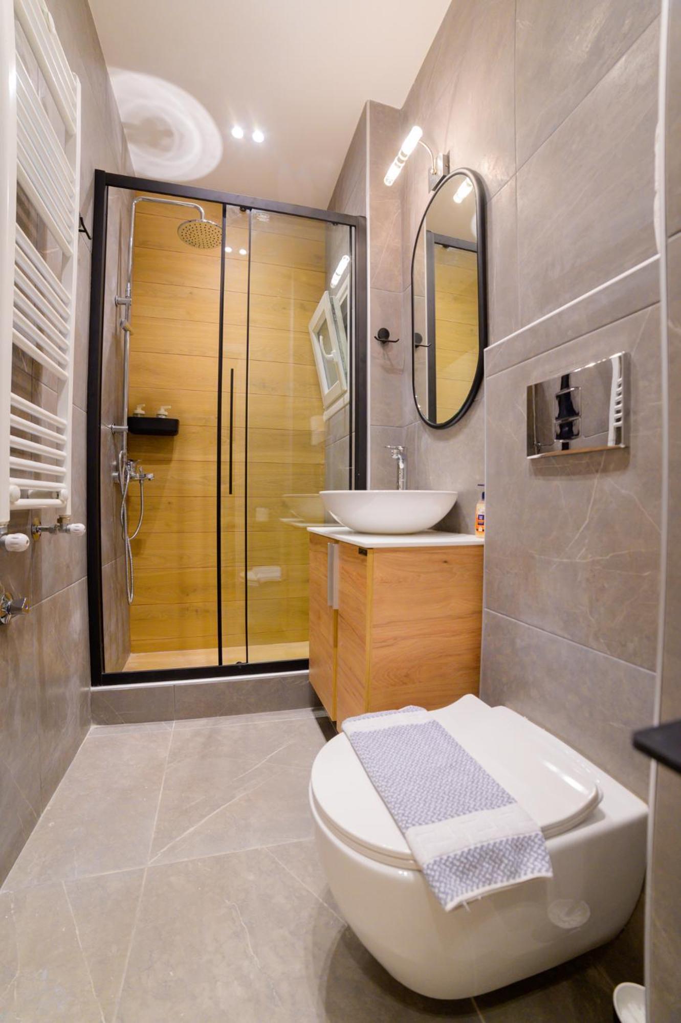New Modern 2nd Floor Apartment Thessaloniki