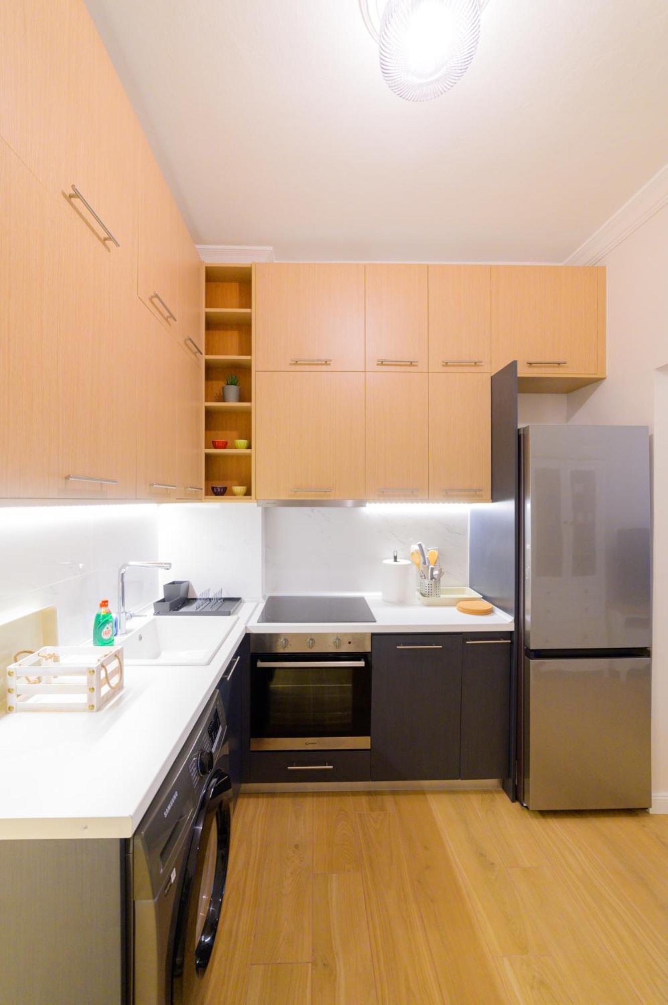 New Modern 2nd Floor