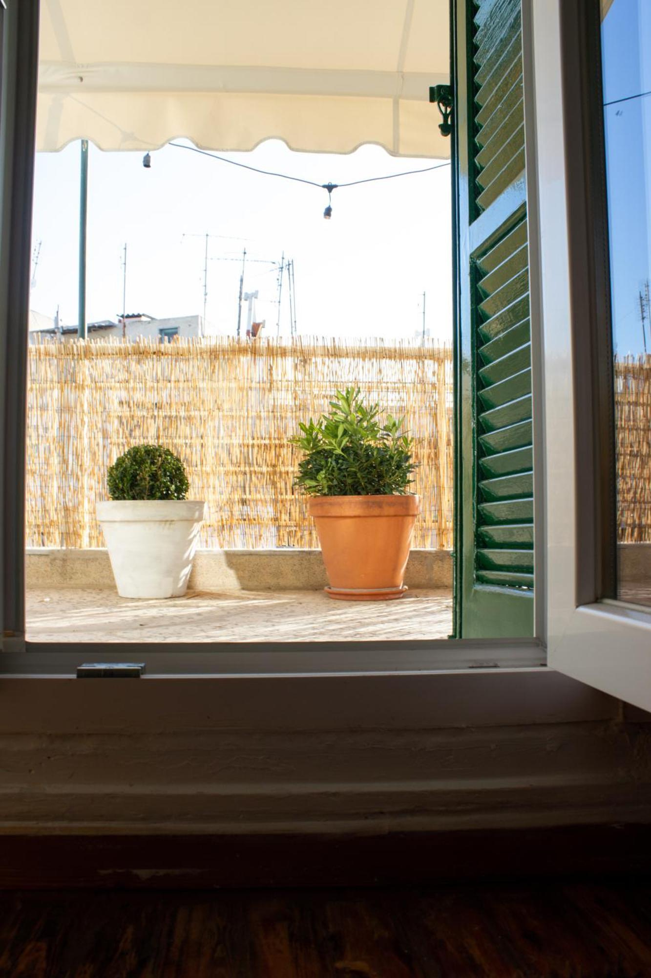 Homevision - Chic - Cozy Balcony Bliss * Thessaloniki