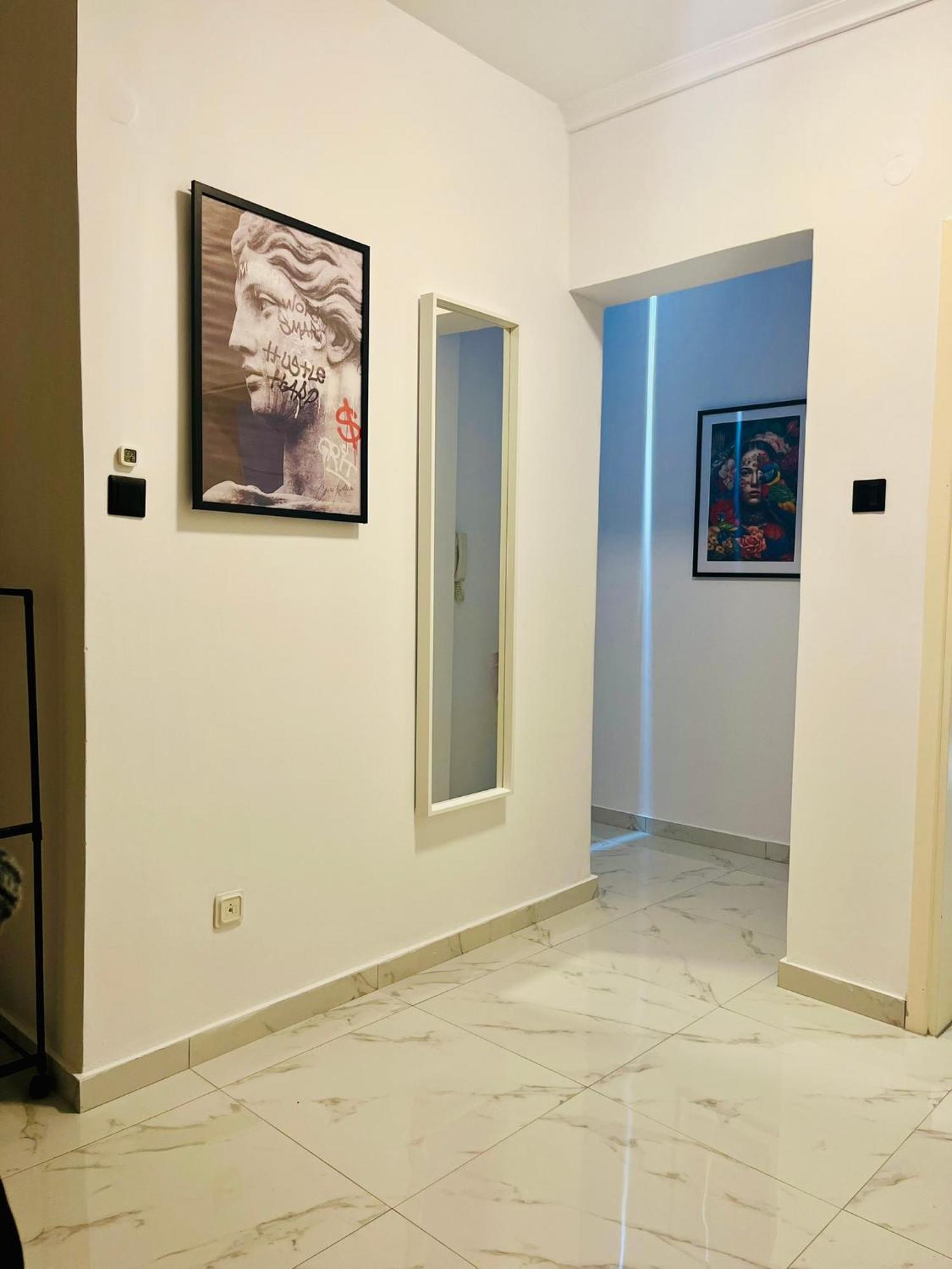 Premium 90m2 Căn hộ *