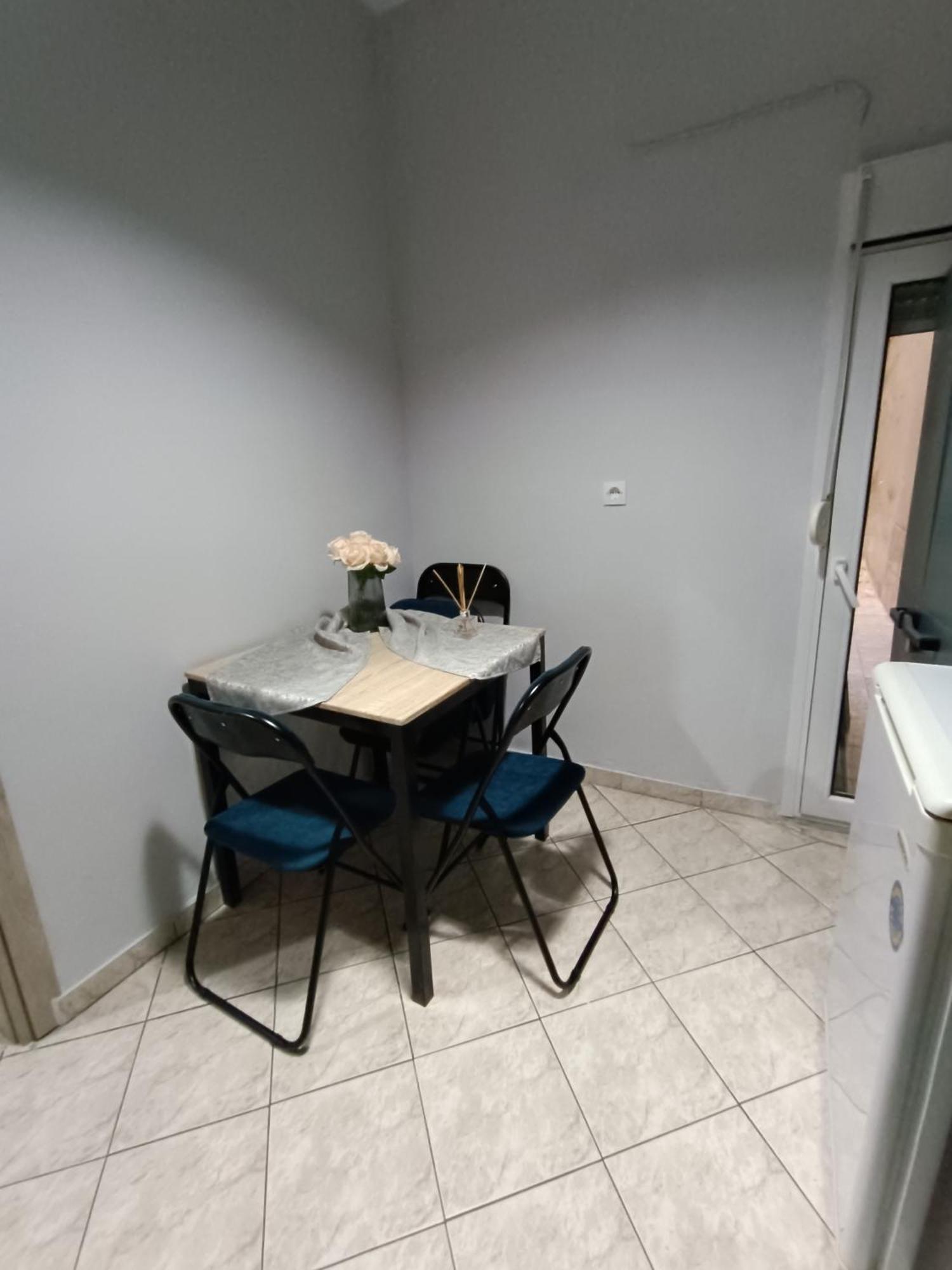Apartment Thes House *