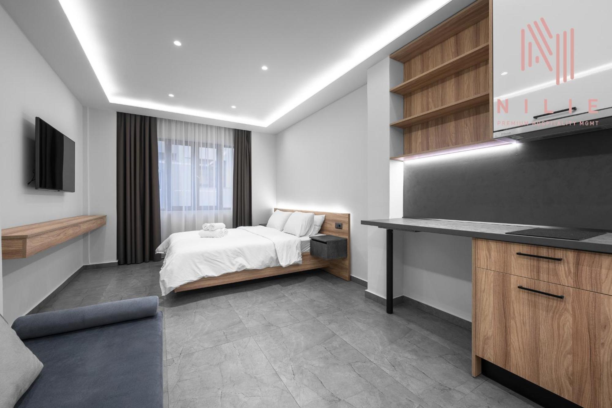 Pantheon, Nilie Hospitality Mgmt Apartment