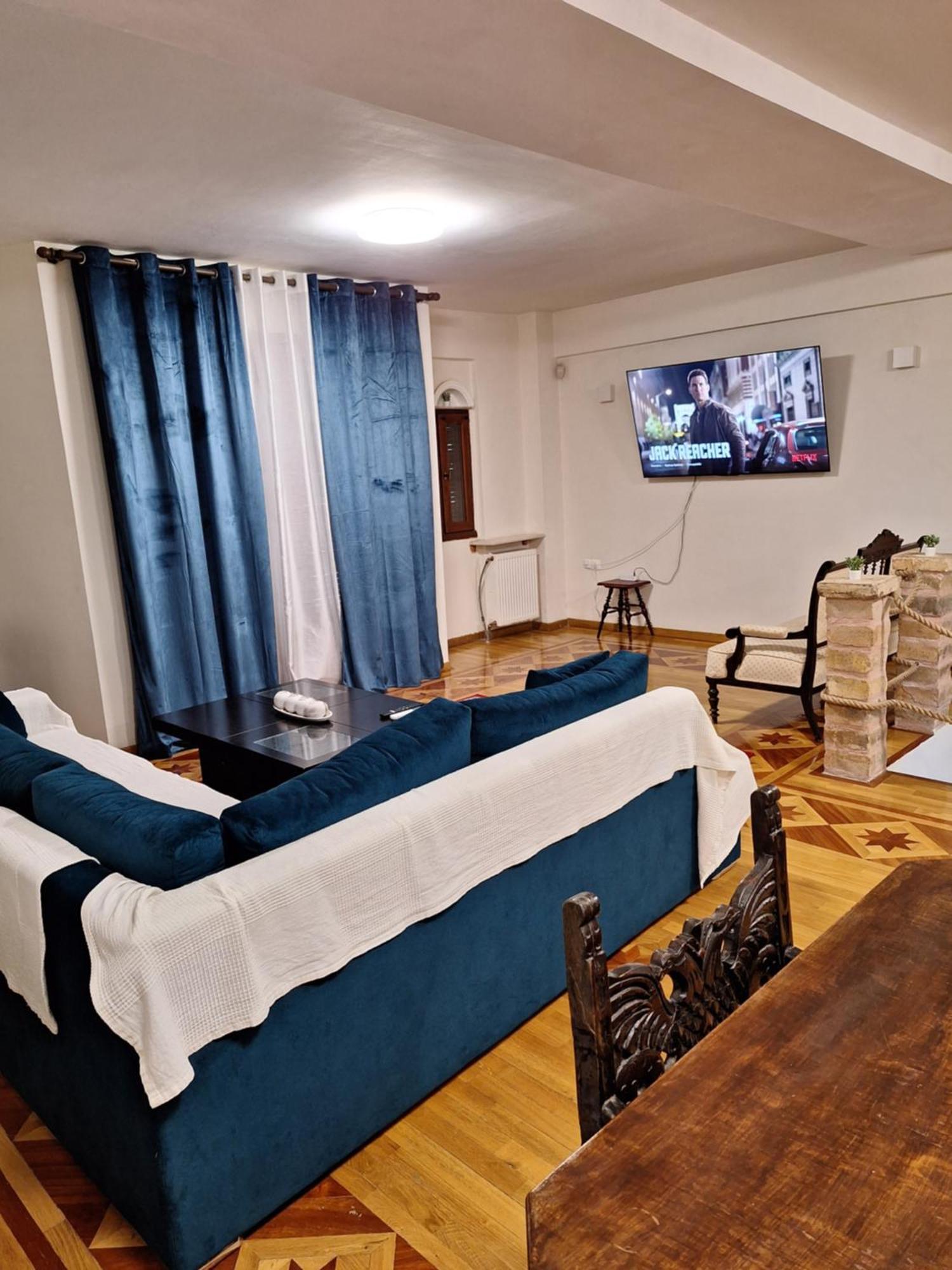 Apartment C.1 Elia Old_town *