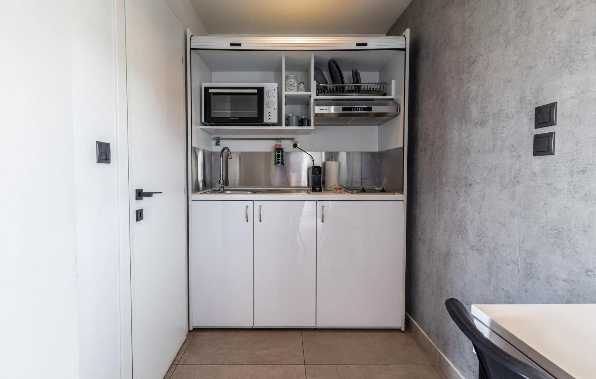 Raise Avocado Apartment
