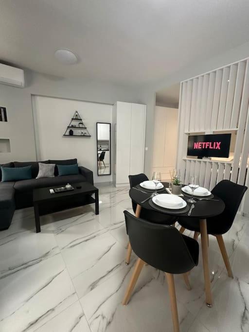 Ellis Oasis Thessaloniki