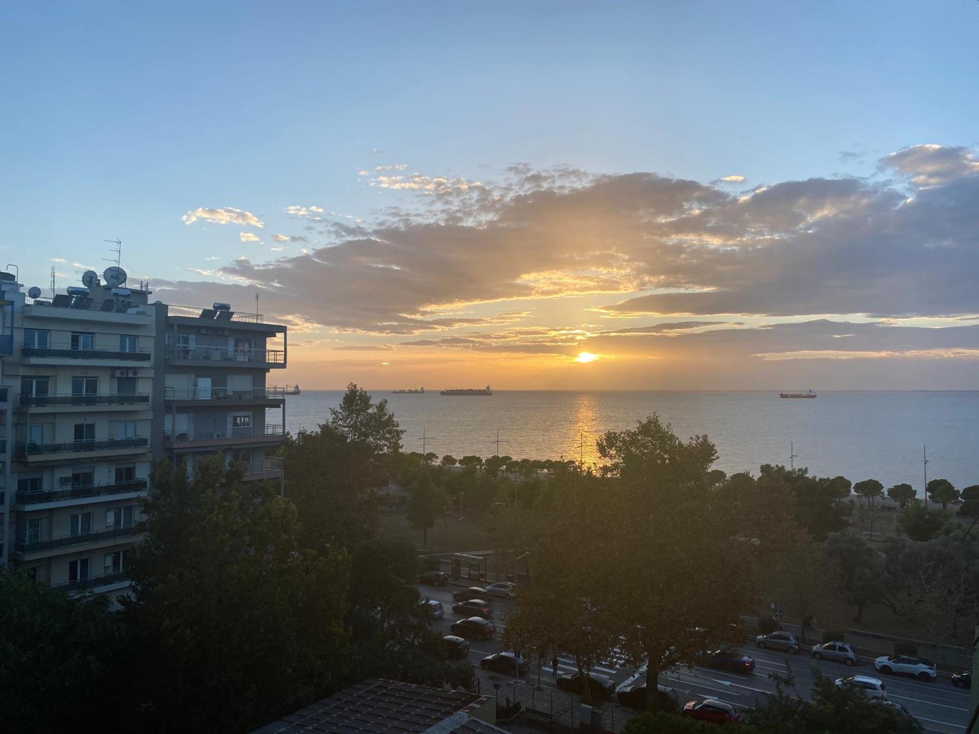 Apartment Serene With Breathtaking Sea View Thessaloniki