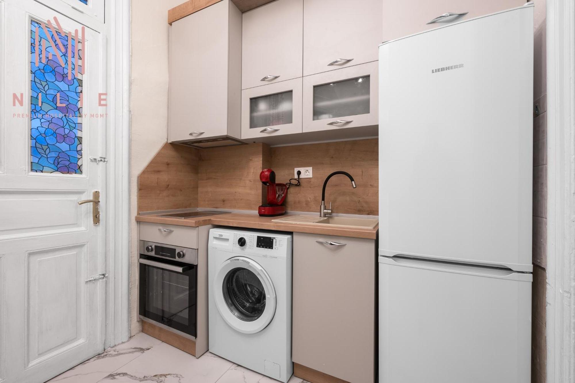 ω Omega, Nilie Hospitality Mgmt Apartment *