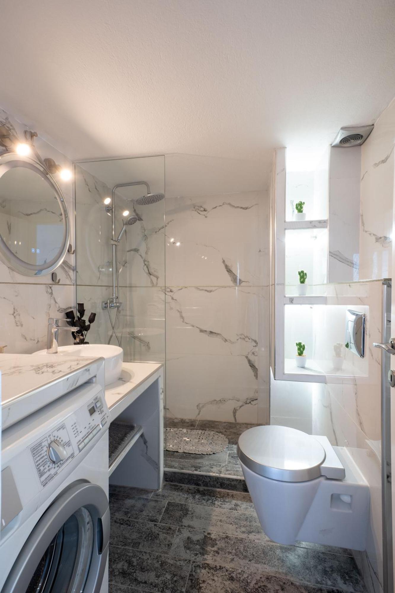 F & B Collection - Seaview 2 Bedroom Flat