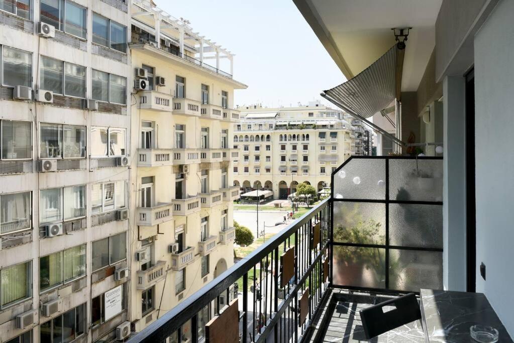 Luxury For Friends & Family, At Mitropoleos Thessaloniki