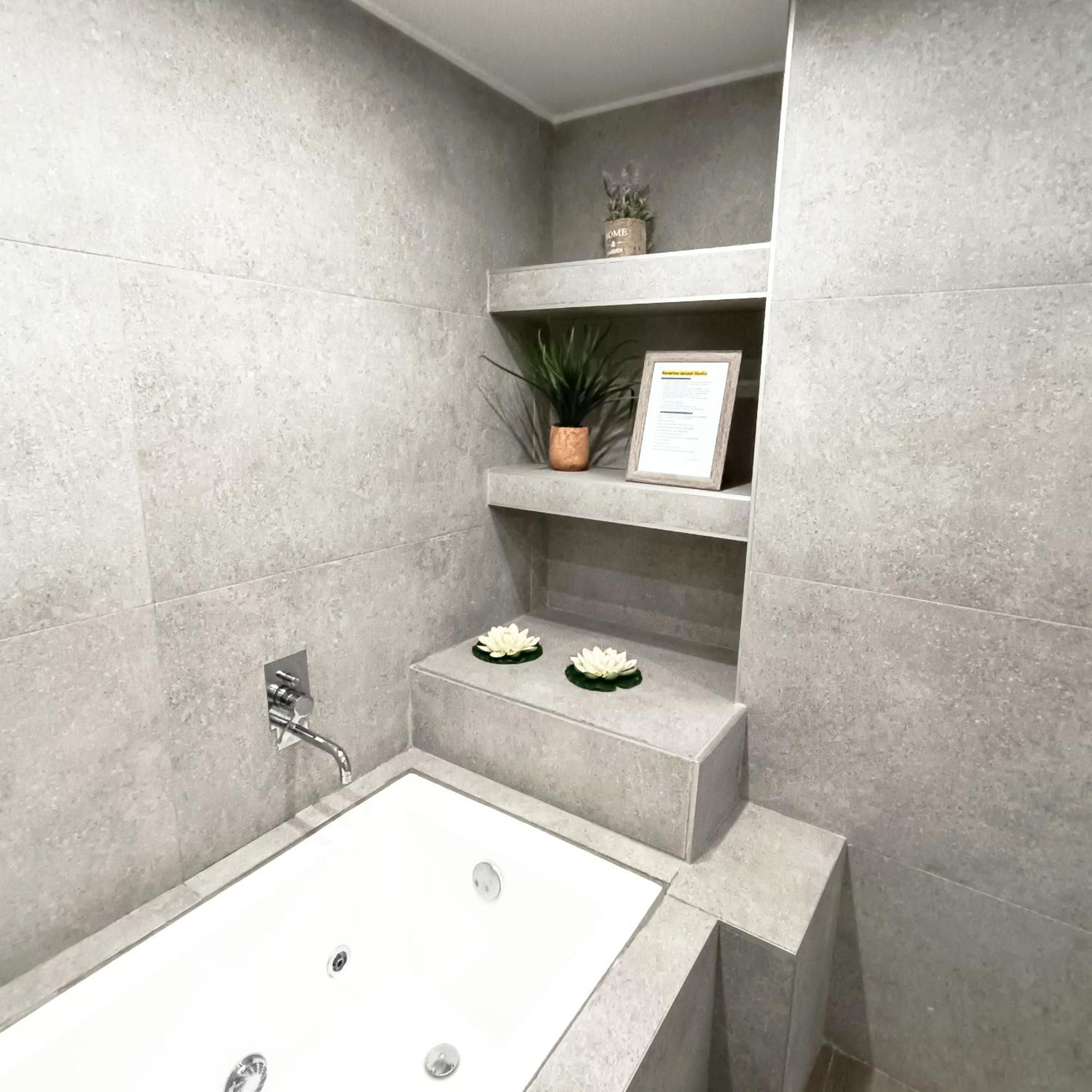 Apartment Navarino Jacuzzi Studio Rt Hospitality Services