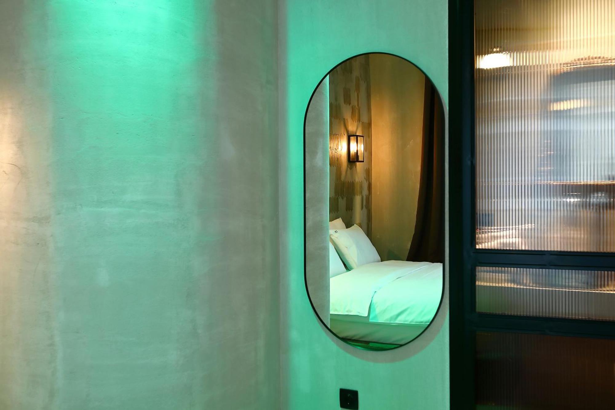 Paradox Aparthotel *