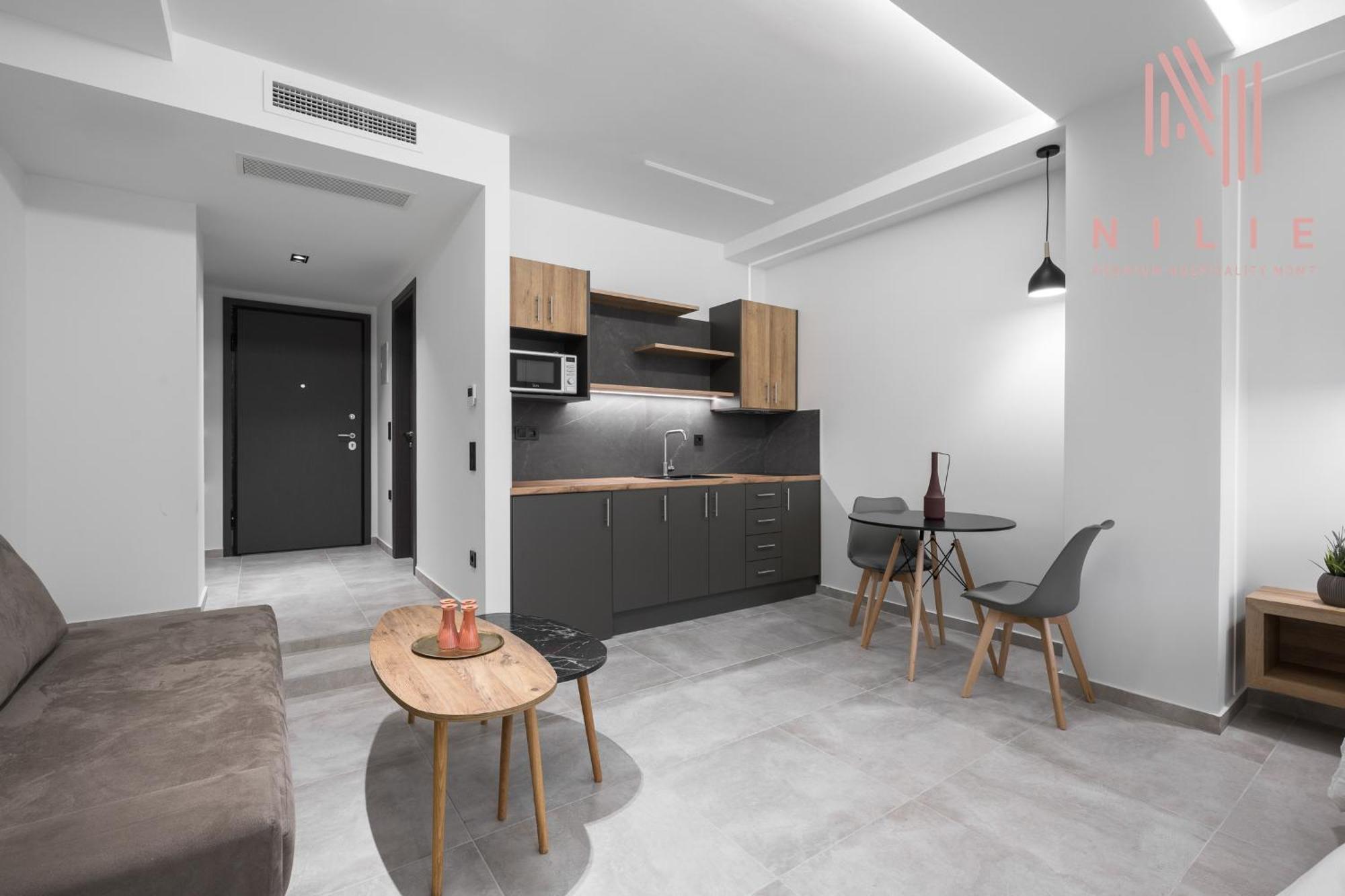 Pantheon, Nilie Hospitality Mgmt Apartment