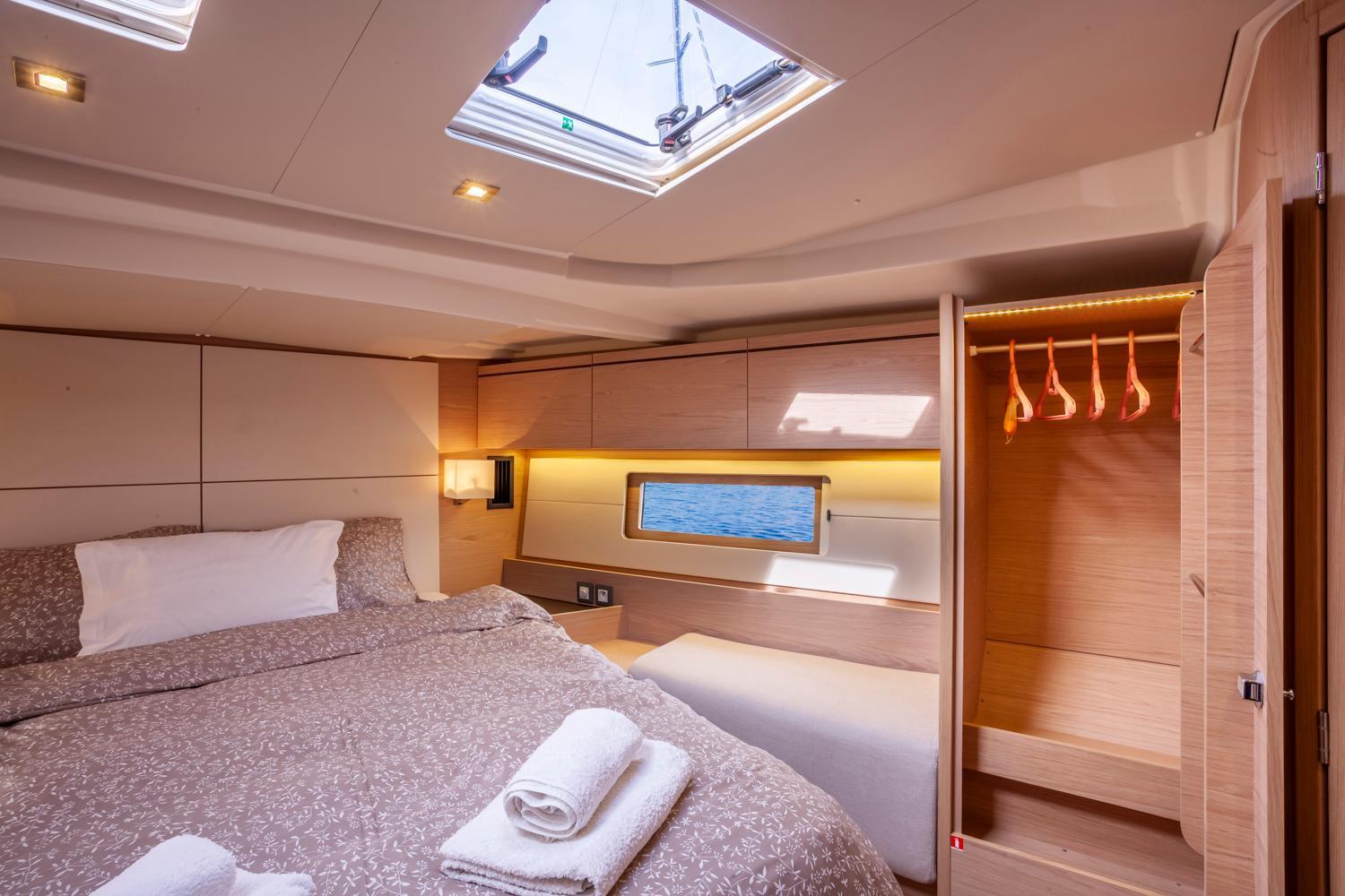 Yacht Psari Botel