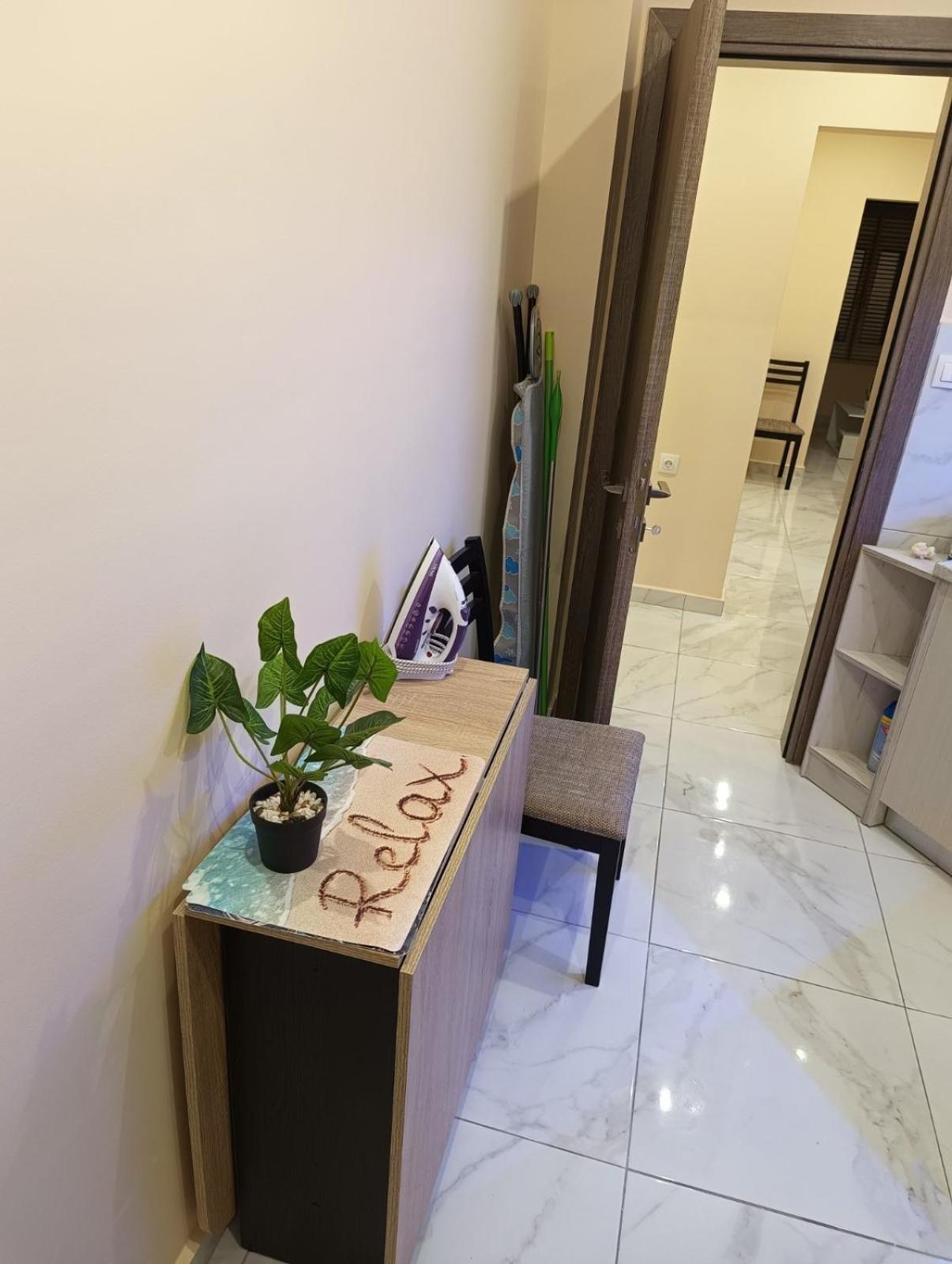 Phidias House Apartment