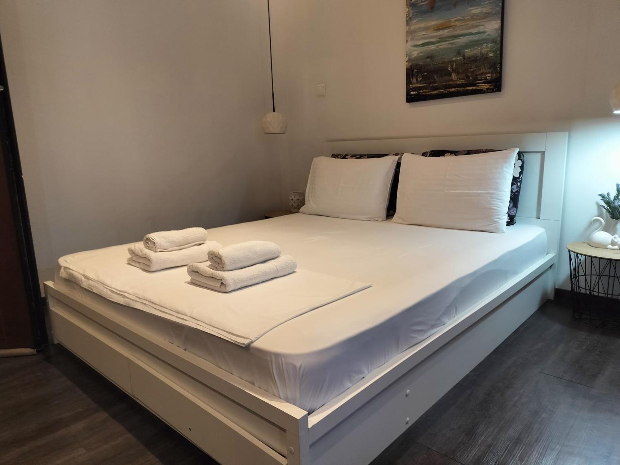 Alexandros: Luxury In Ladadika Near Aristotelous Square *