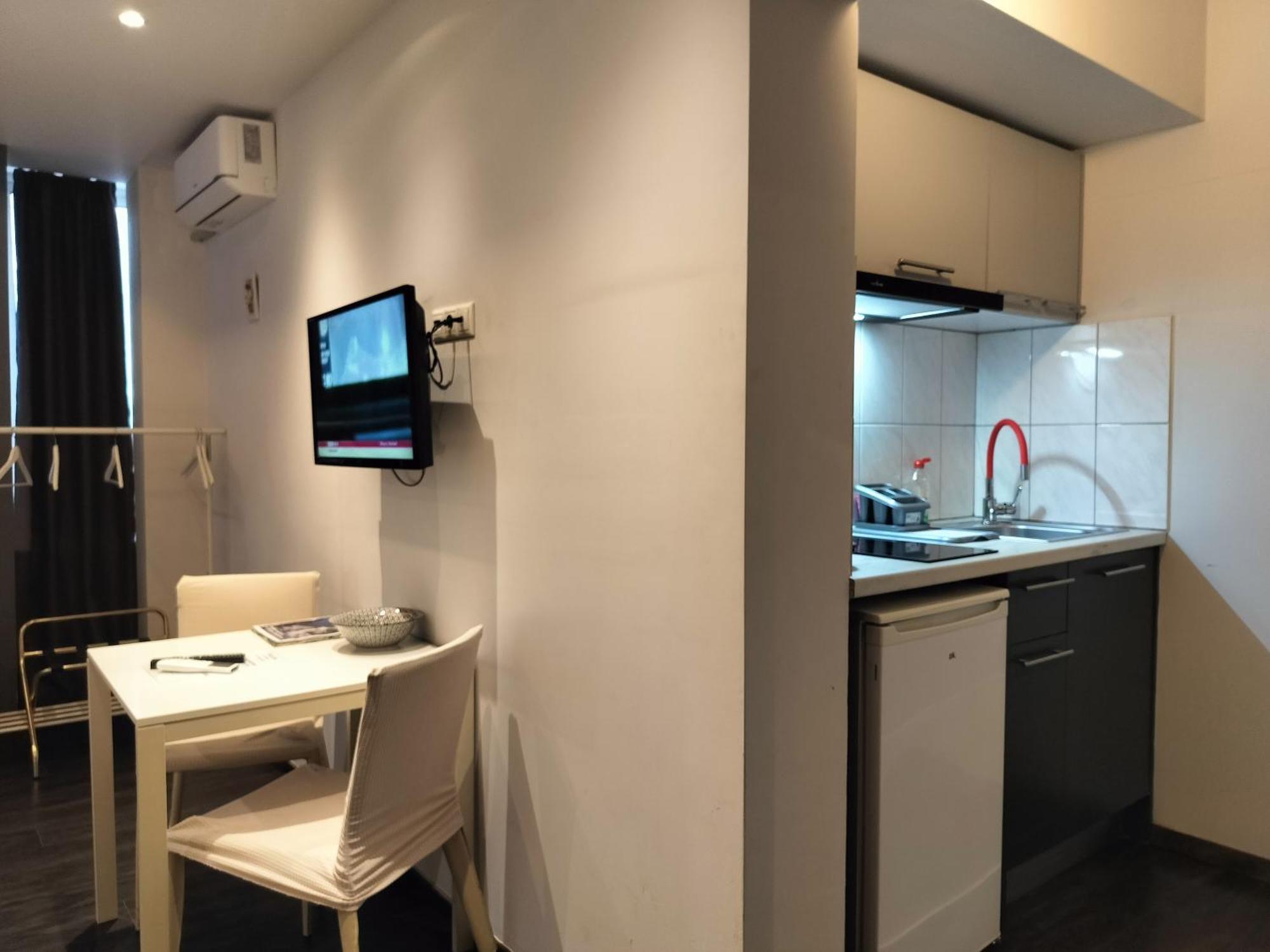 Alexandros: Luxury In Ladadika Near Aristotelous Square Thessaloniki