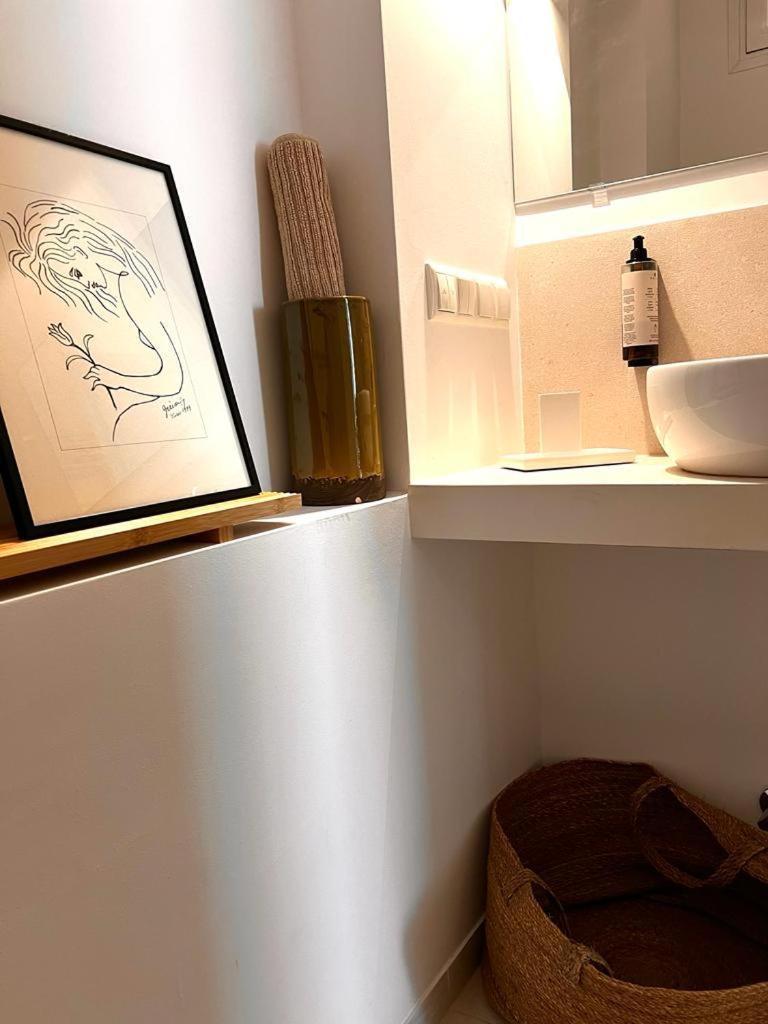 Adi Boutique House *