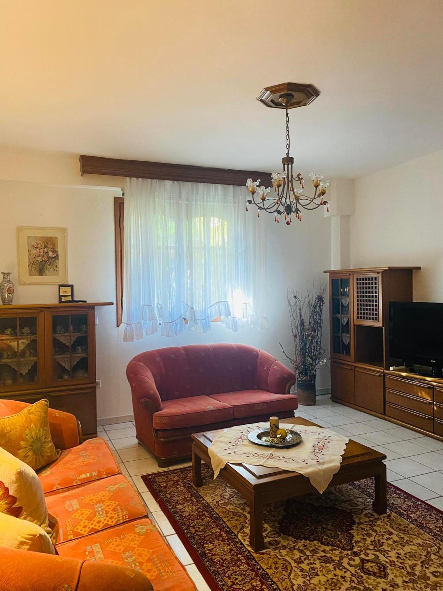 Apartment Elaiones House *