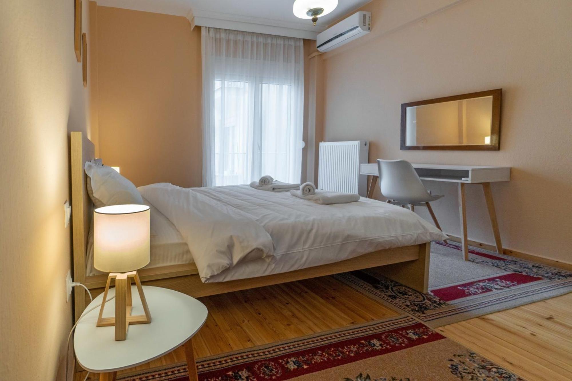 Zennova #5 Antigonidon Square Apartment Thessaloniki