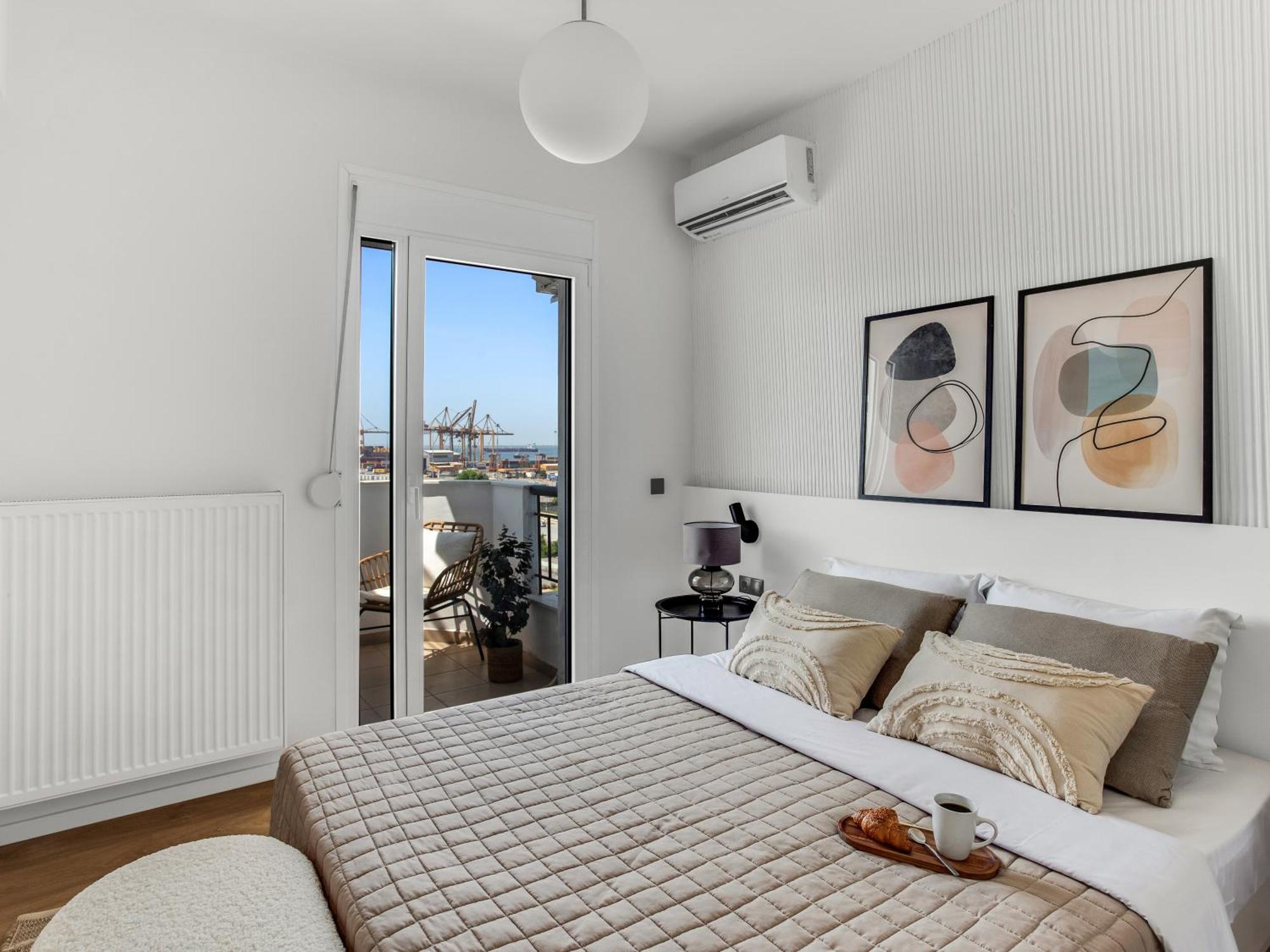 Sanders Arch Apartment