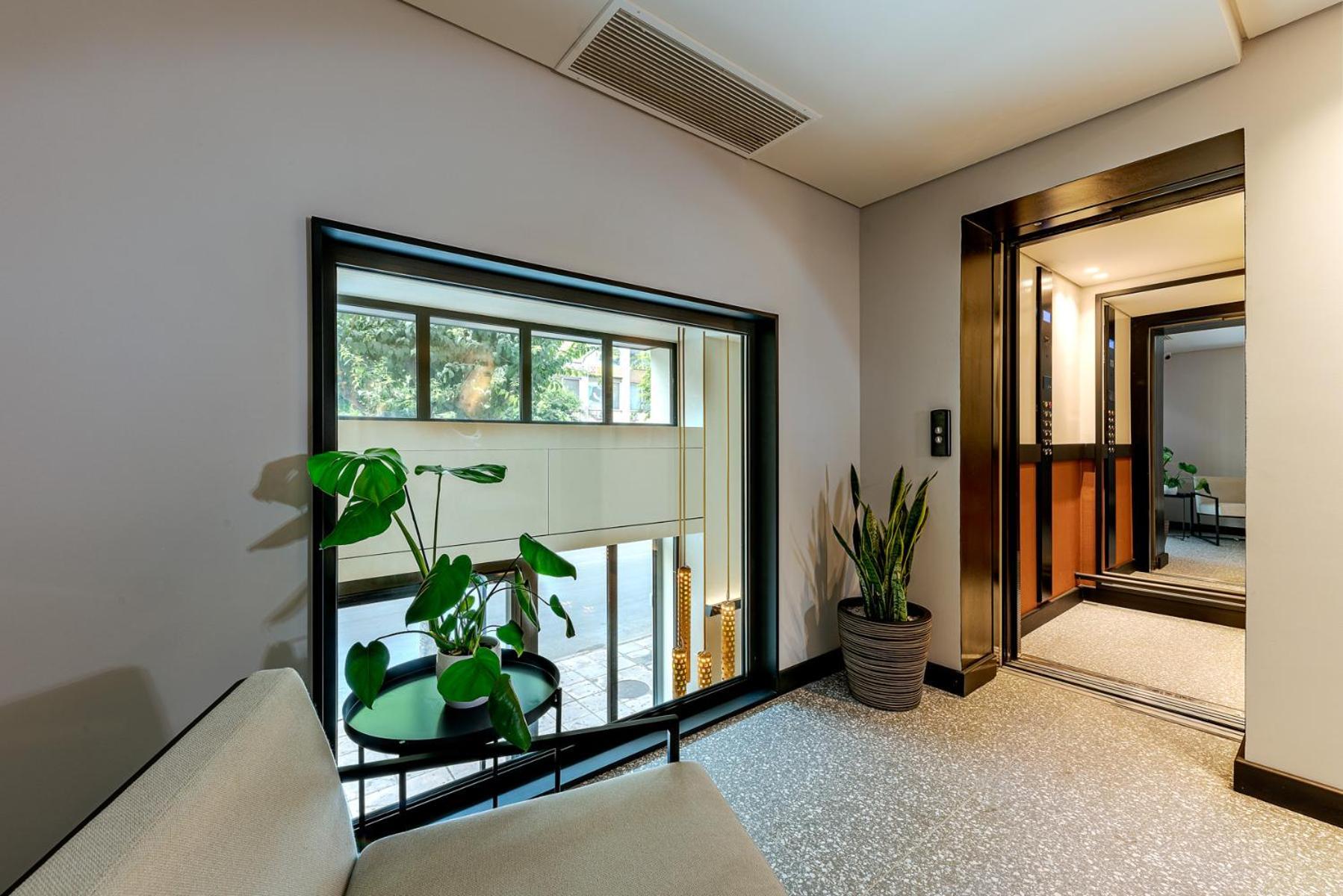 Thirtynine Urban Apartment
