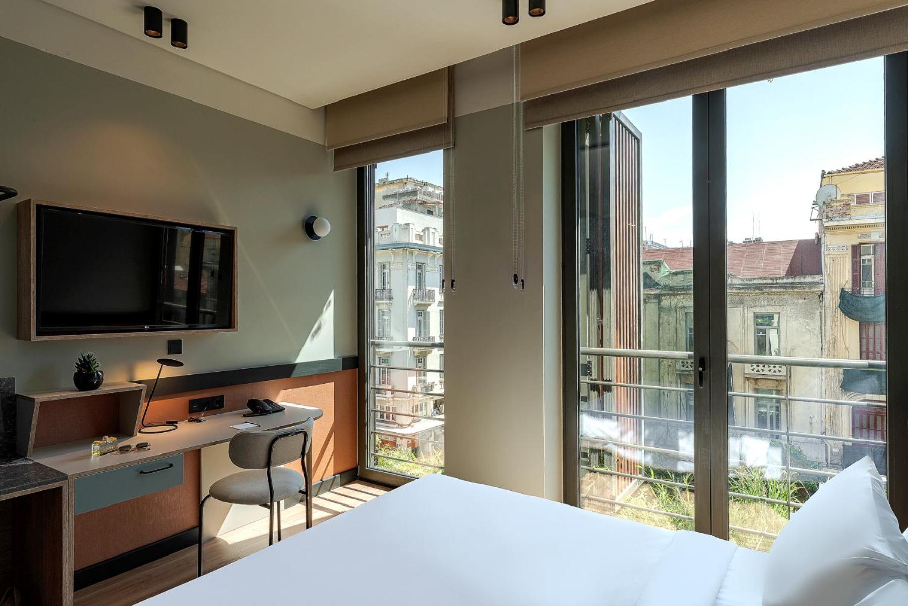Thirtynine Urban Apartment *