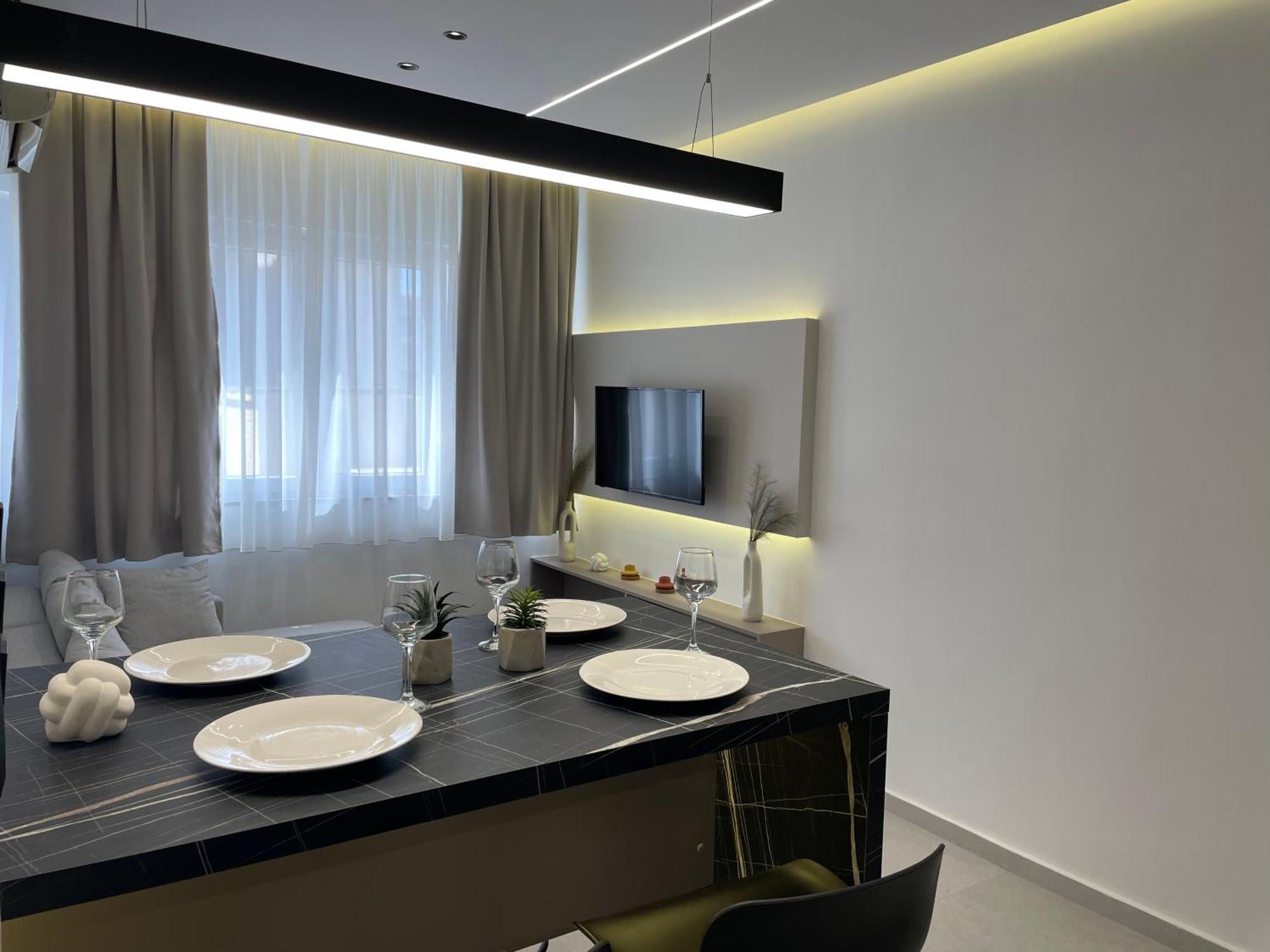 Ladadika Luxury #4 Apartment *