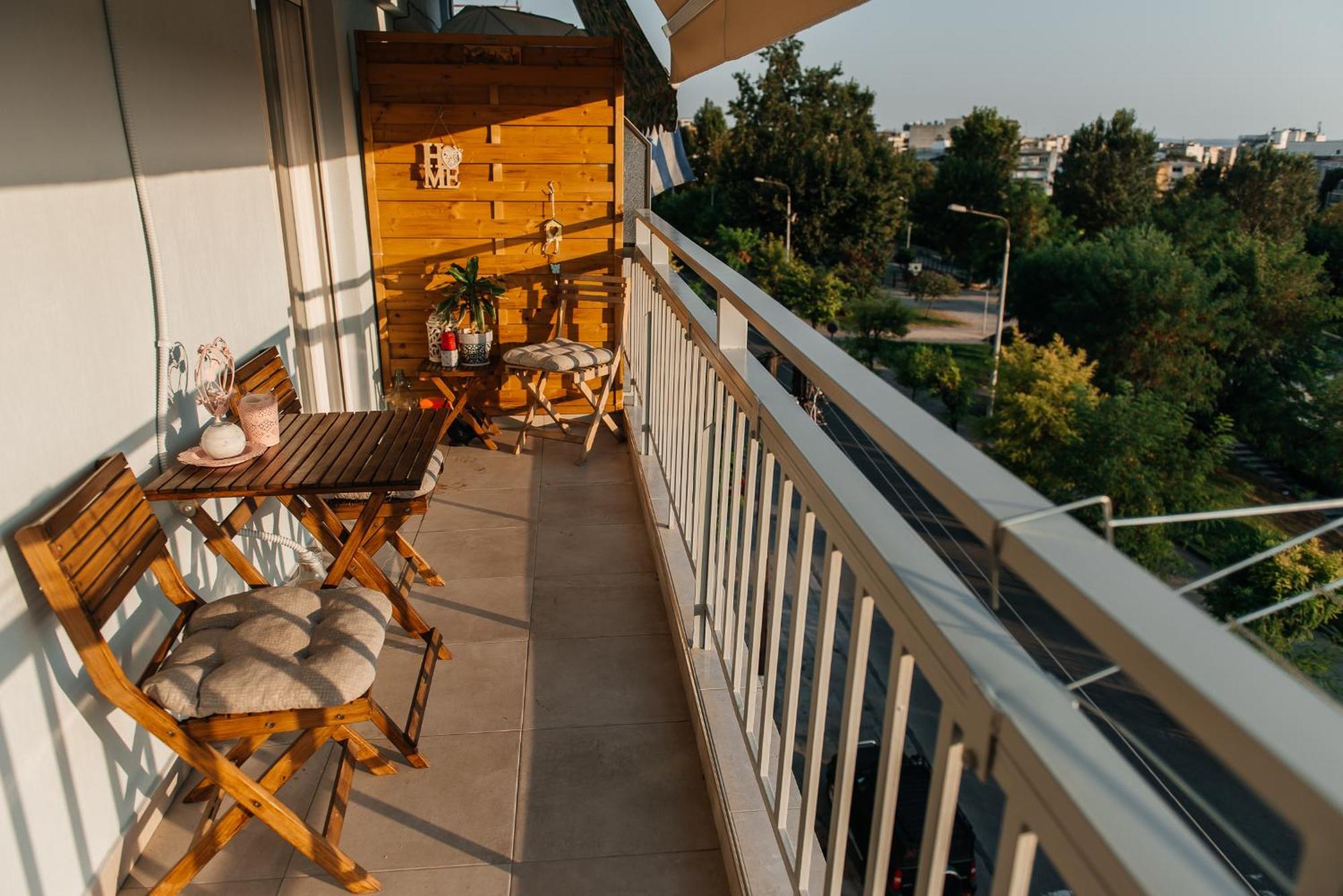 Apartment Panorama + Free Street Parking *