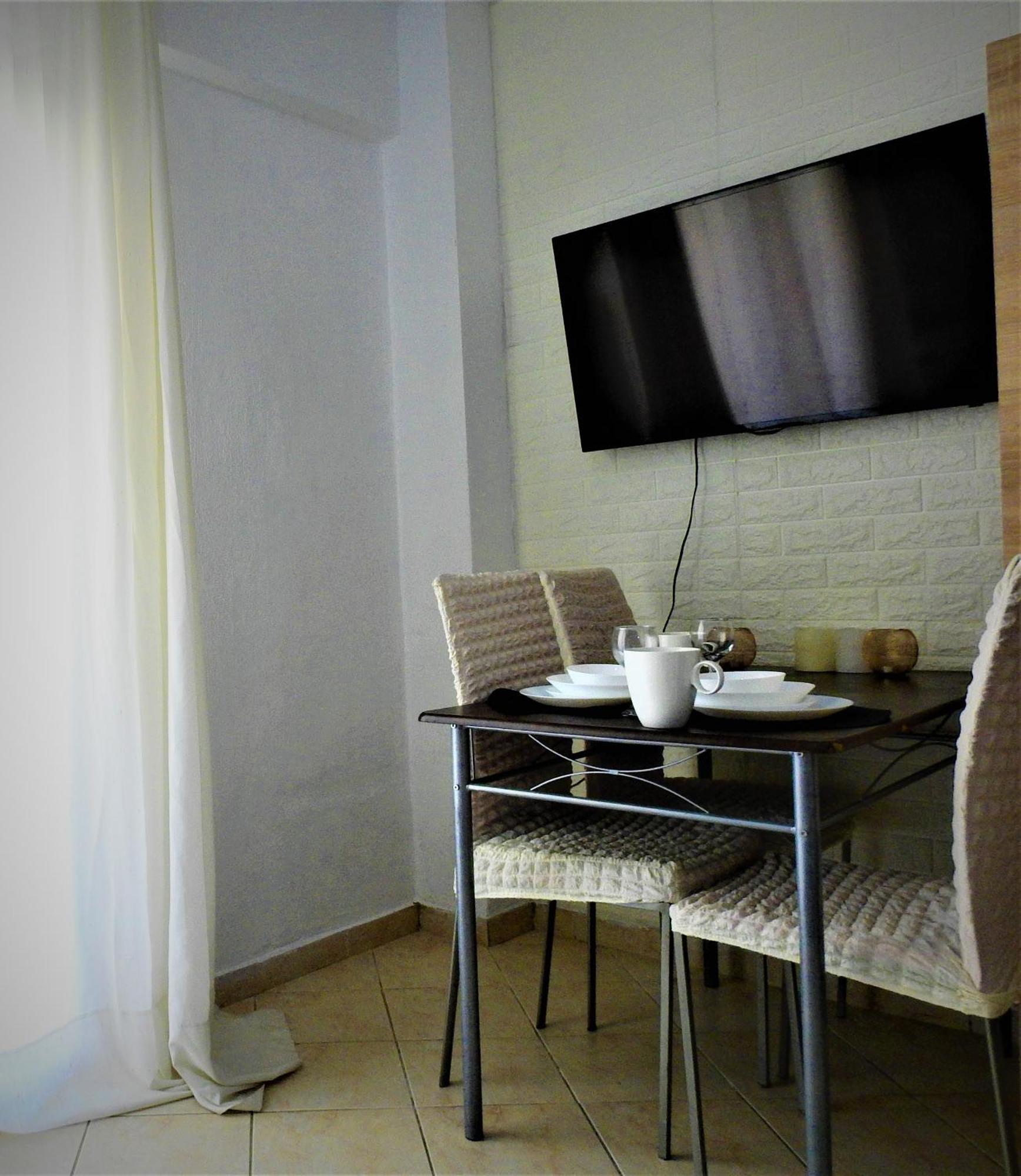 Konstantinos's Luxury Apartment *