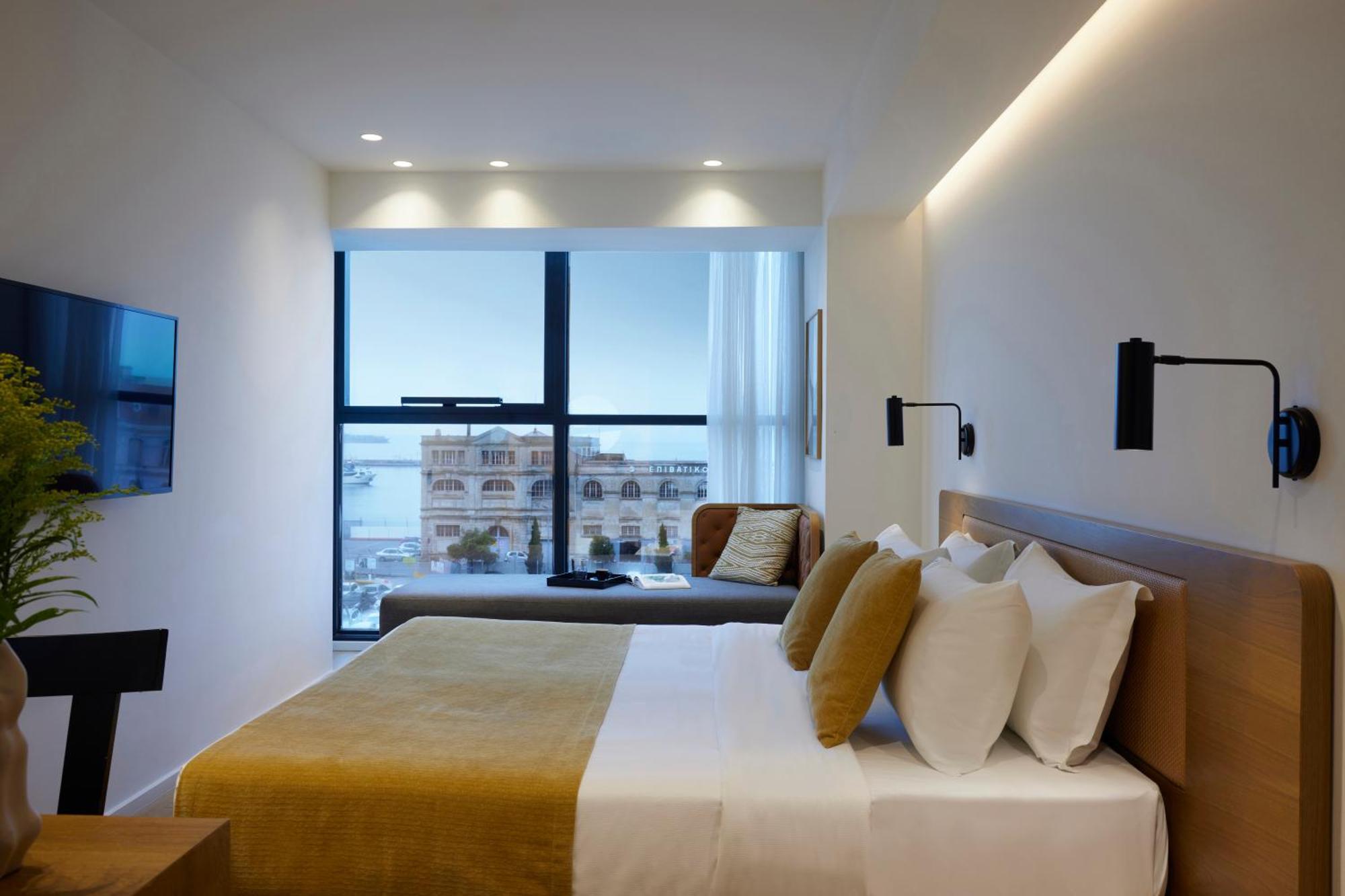 Noa Hotel