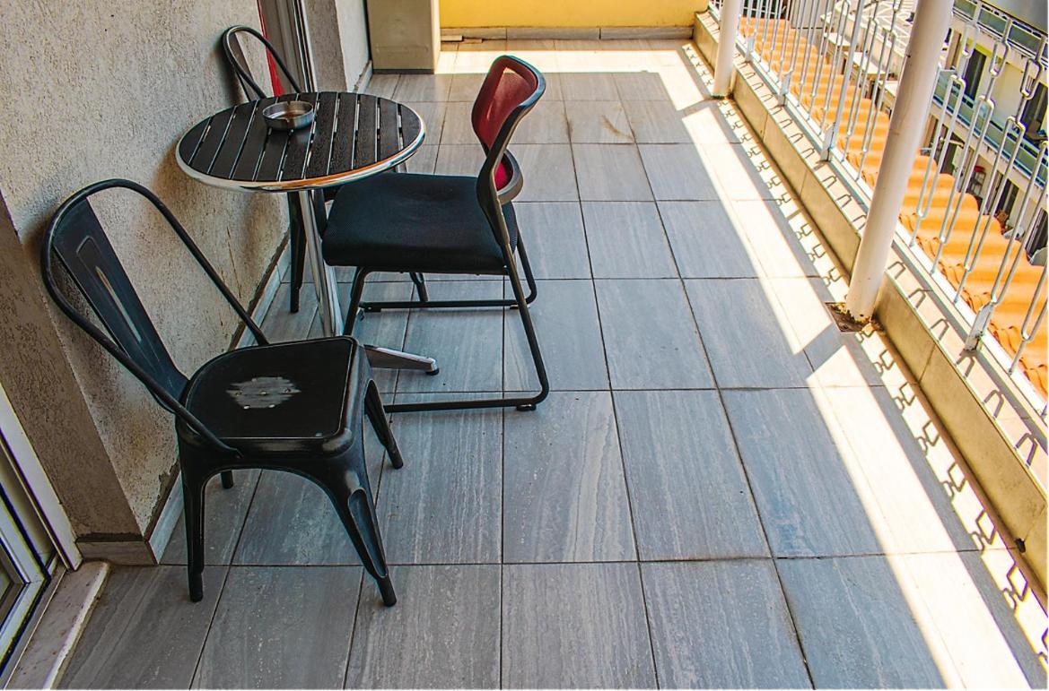 Filippou 13 Luxury Aprts With Balcony Thessaloniki