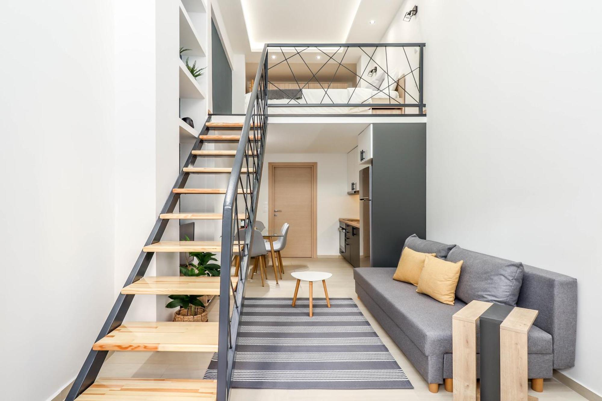 Click Memory And Loft Next To Center Thessaloníki