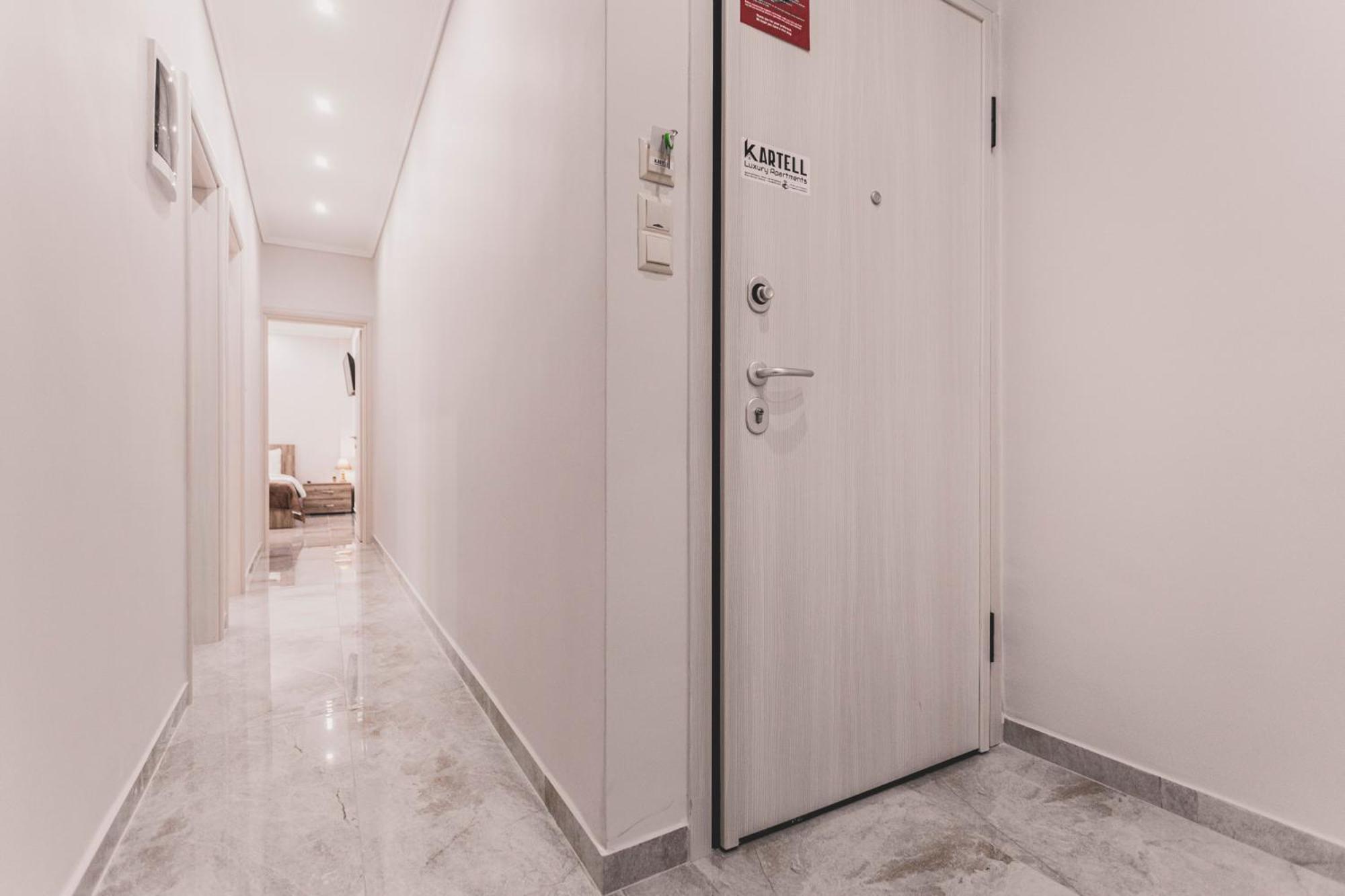 Kartell Luxury Center Apartment *