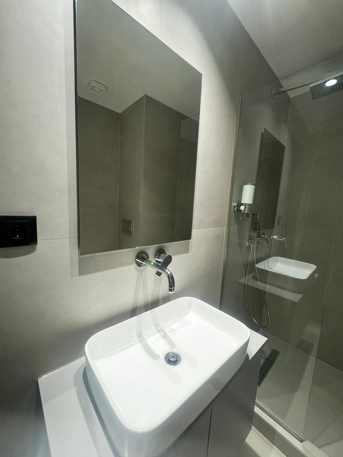 Luna-your Urban Appartement