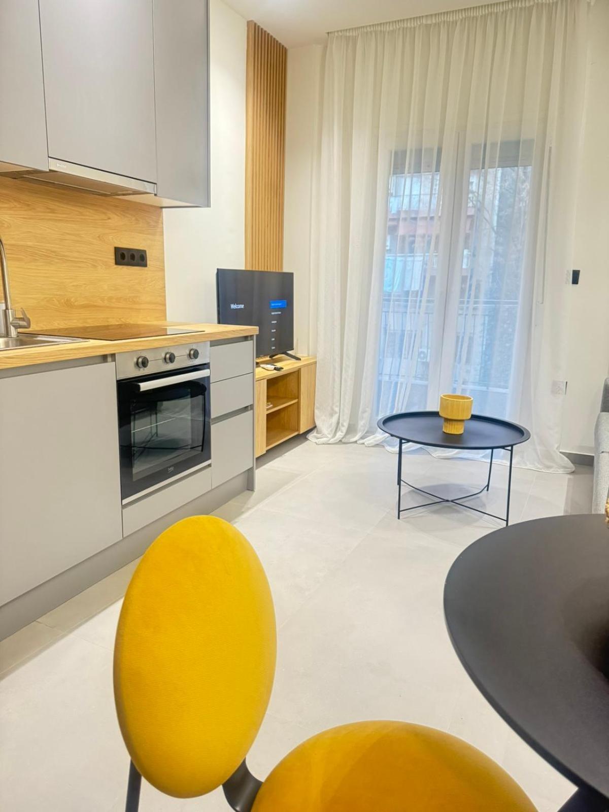 Luna-your Urban Apartment *