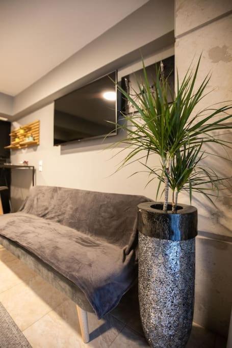 12nisou Studio With Balcony Căn hộ Thessaloníki