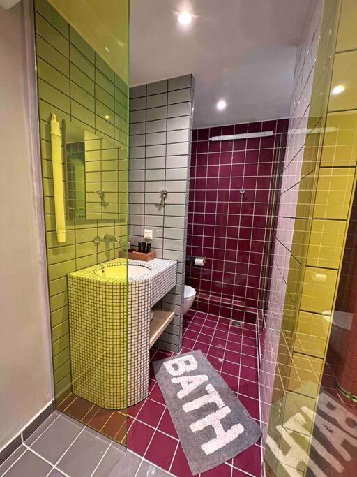Apartment Santa Sophia's Elegant Pop Thessaloniki