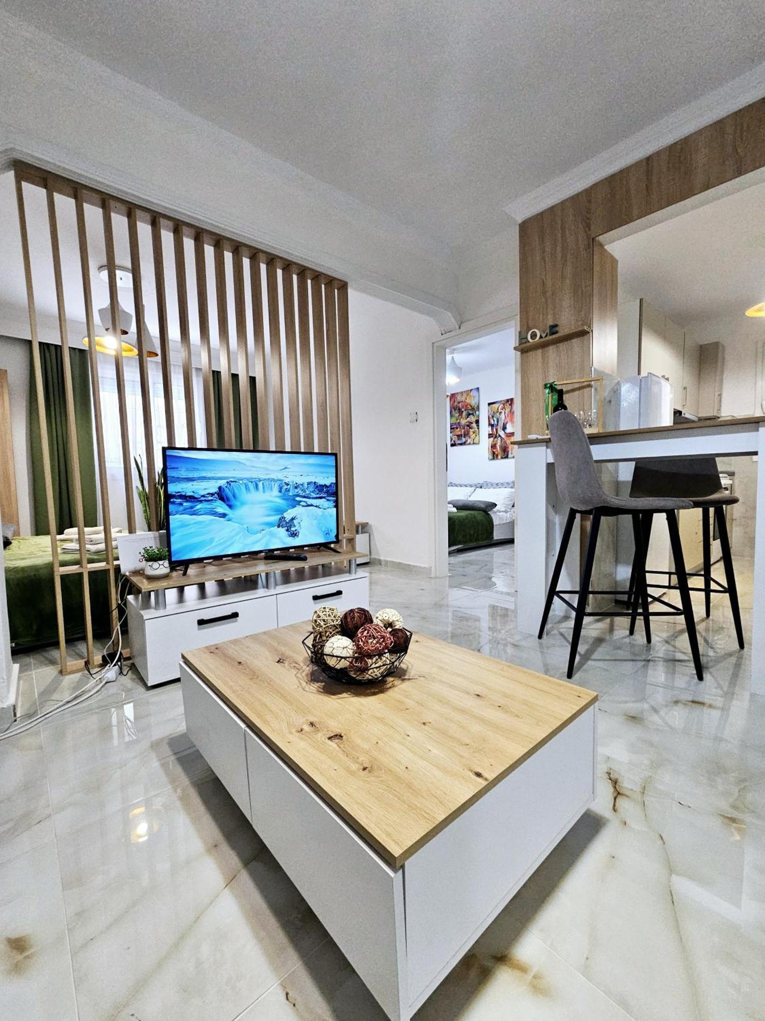 Acvi Lux - Center By Seafront *